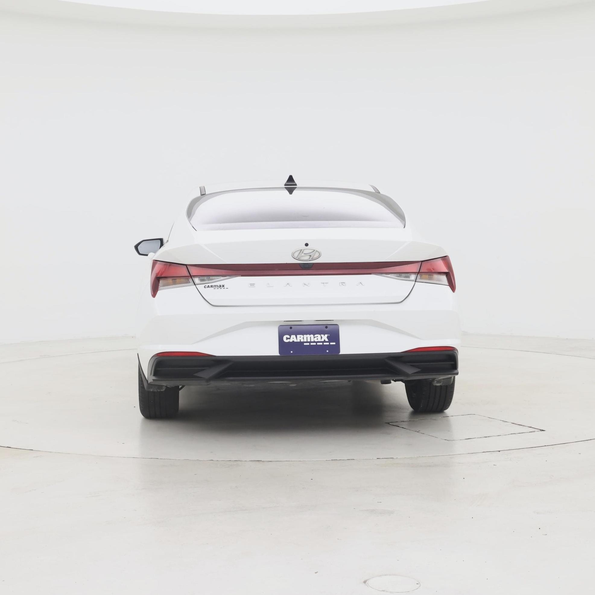 Thumbnail: 2022 Hyundai Elantra - 6