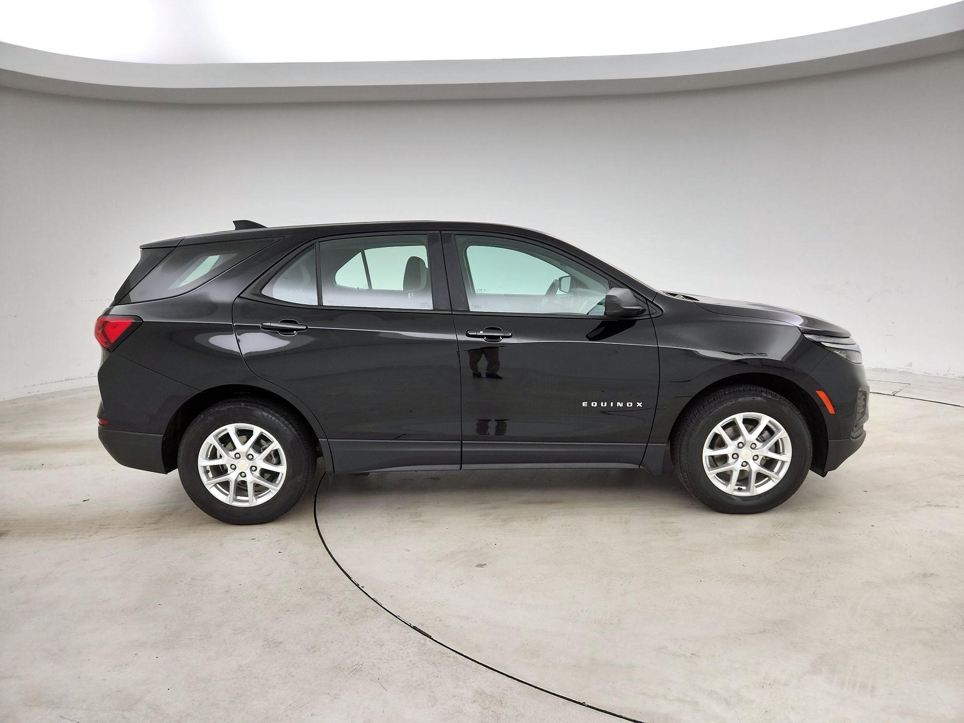 Thumbnail: 2024 Chevrolet Equinox - 4