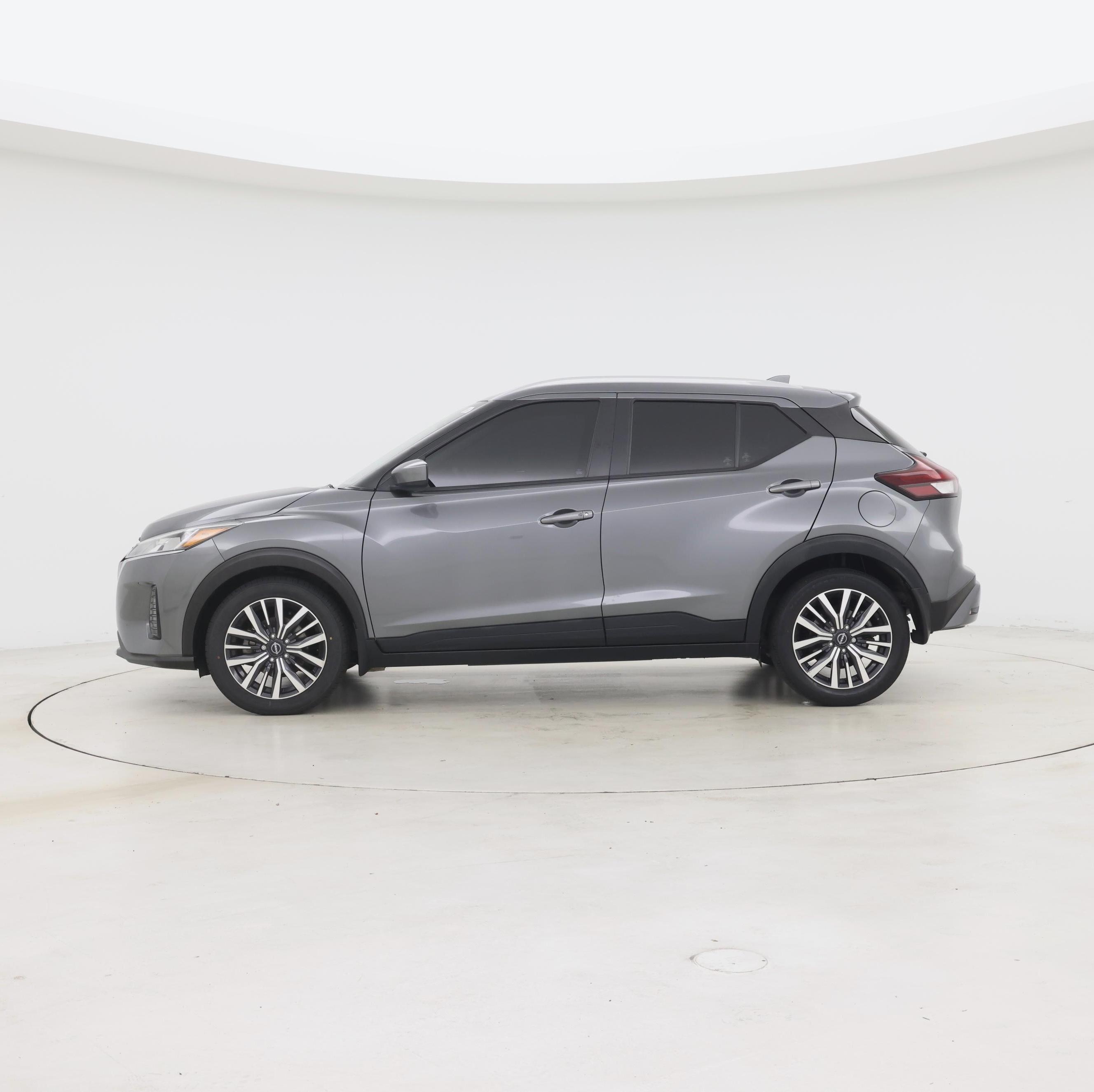 Thumbnail: 2022 Nissan Kicks - 3