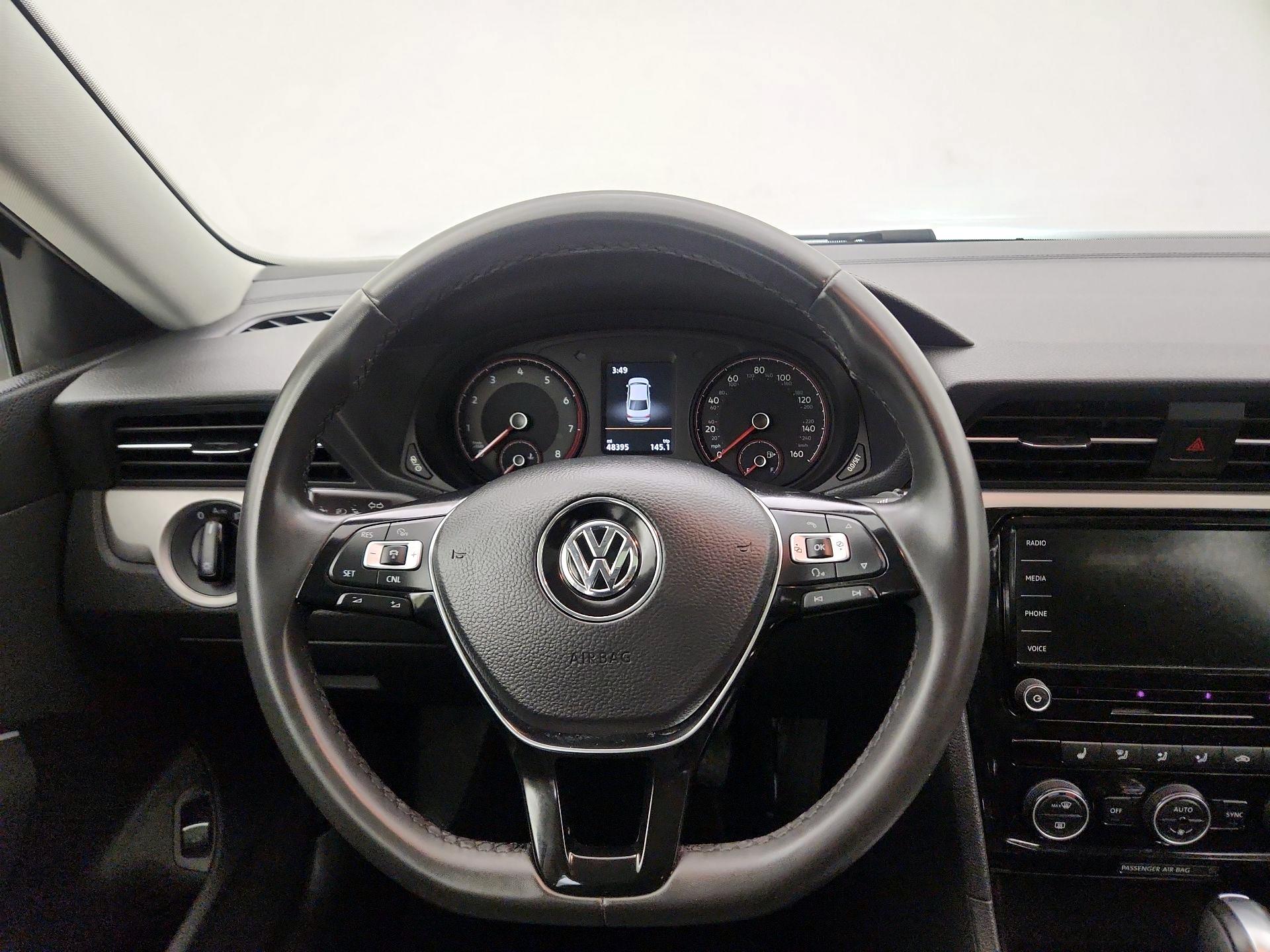 Thumbnail: 2022 Volkswagen Passat - 10