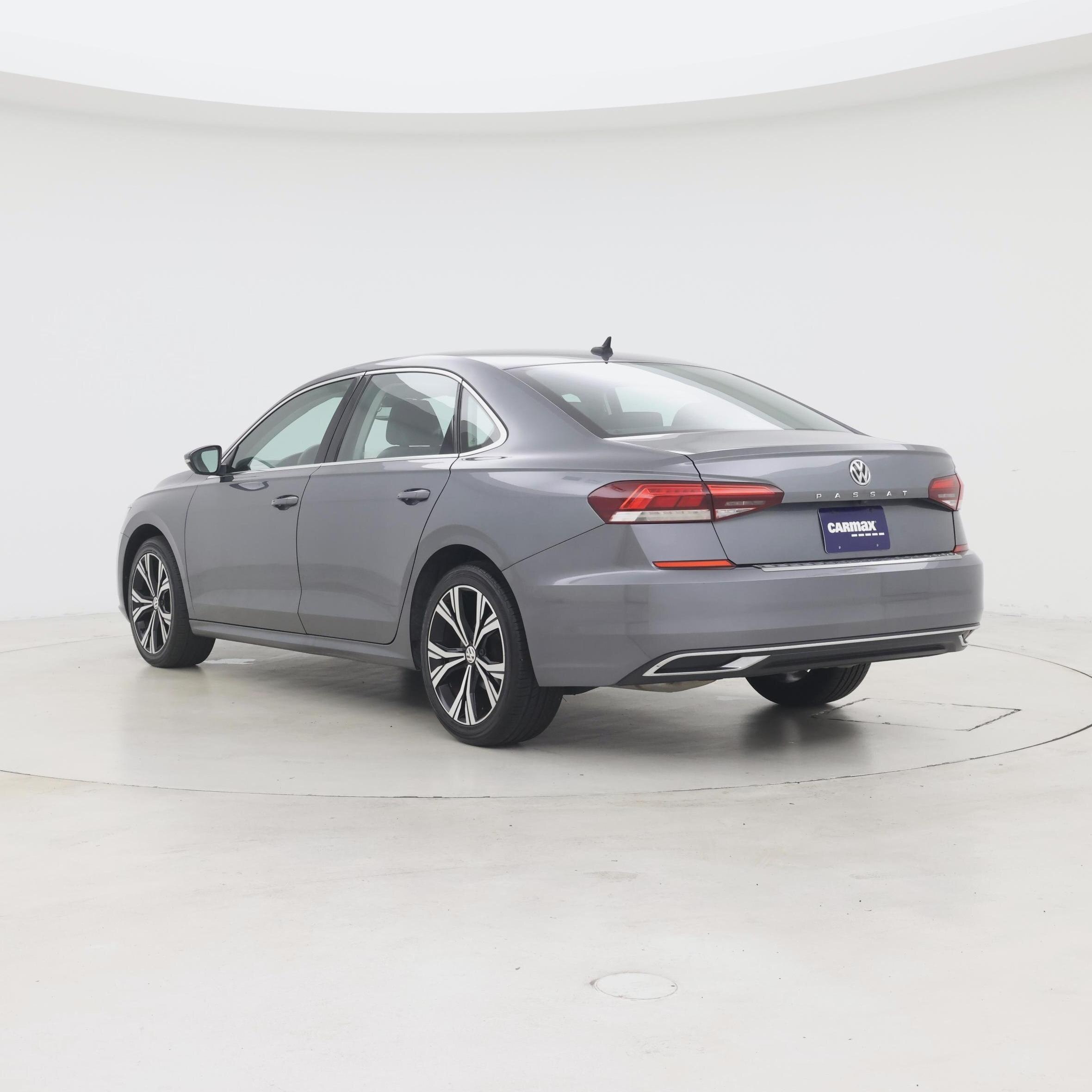 Thumbnail: 2022 Volkswagen Passat - 2