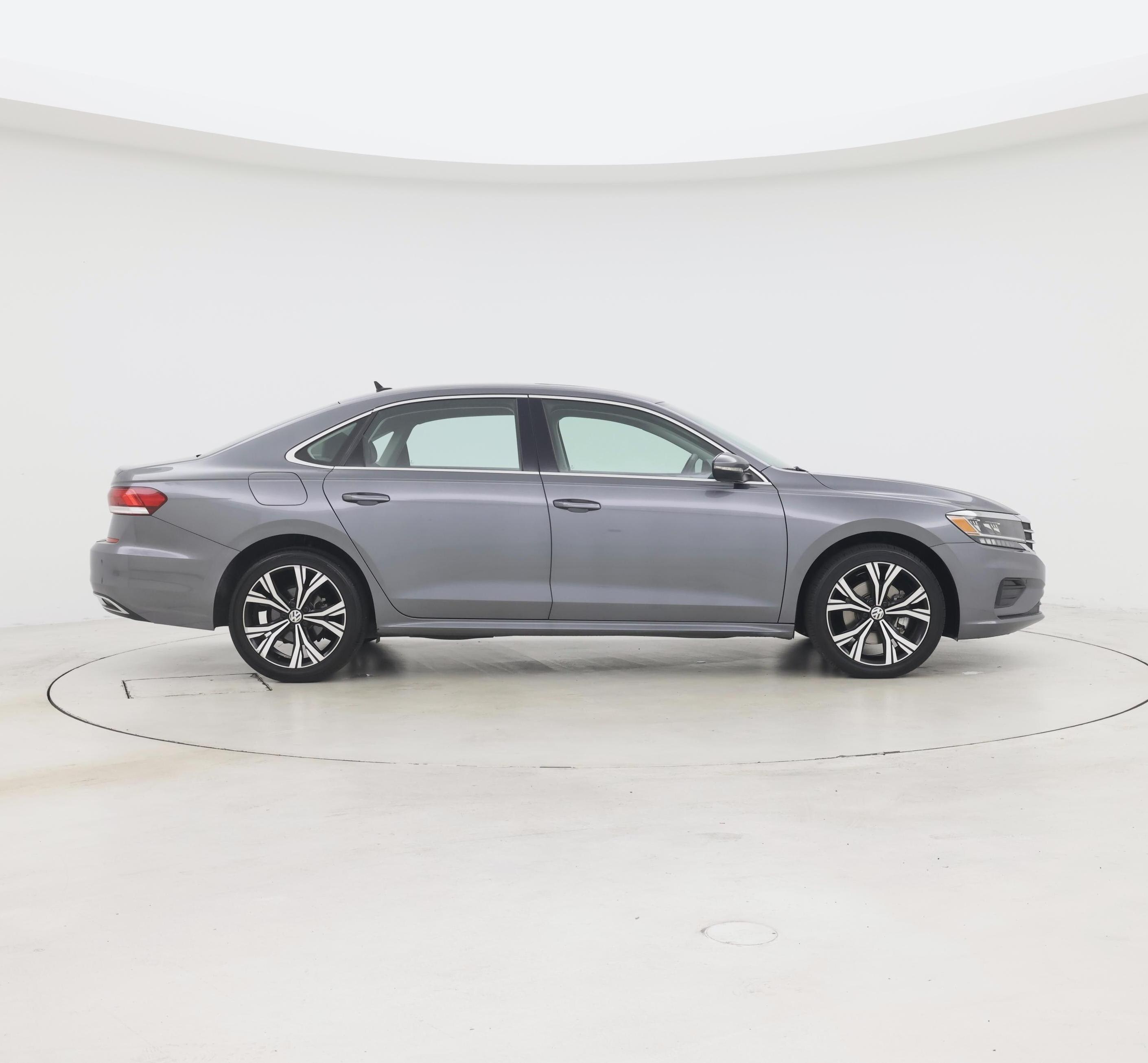 Thumbnail: 2022 Volkswagen Passat - 7