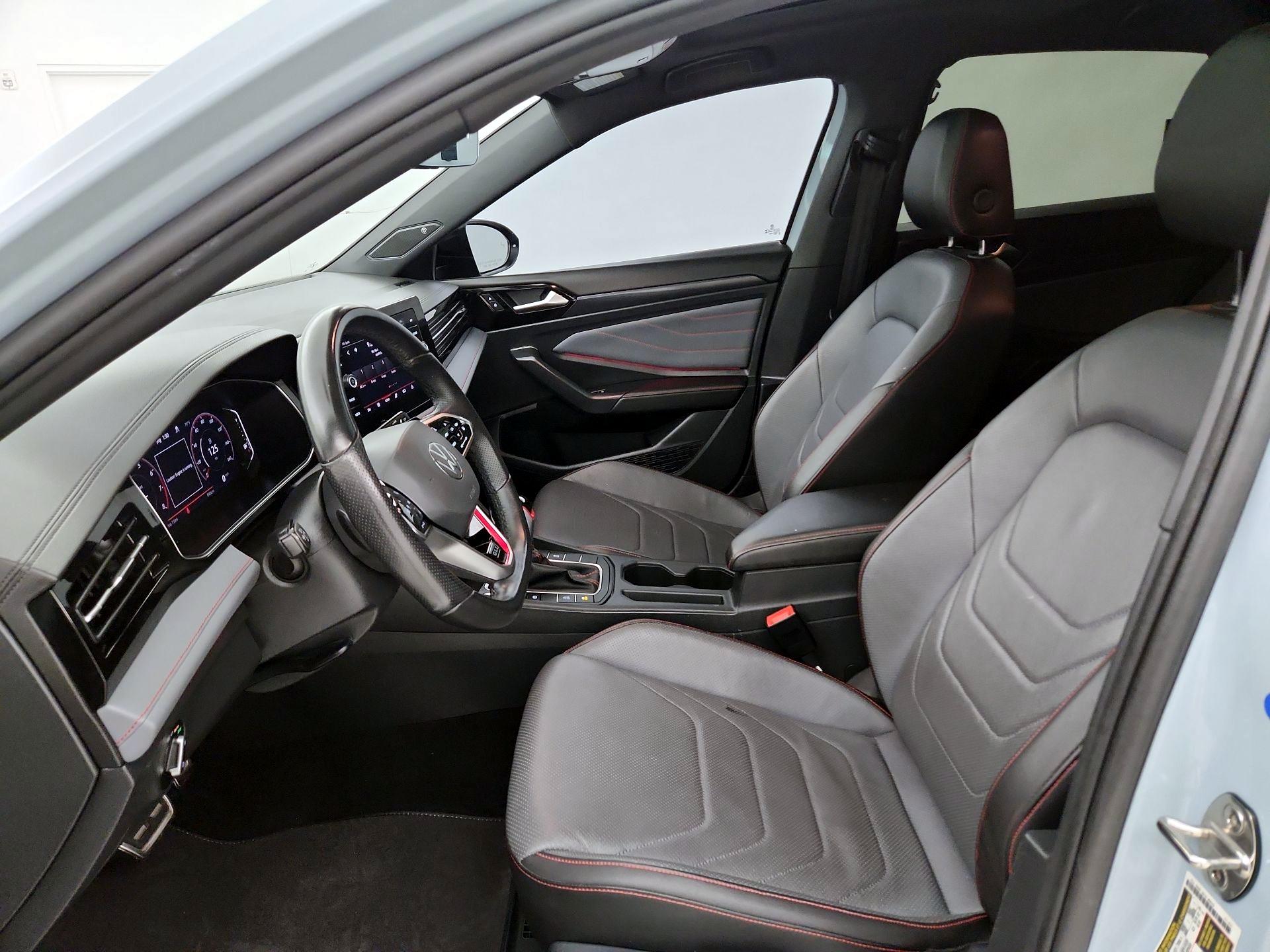 Thumbnail: 2025 Volkswagen Jetta - 9