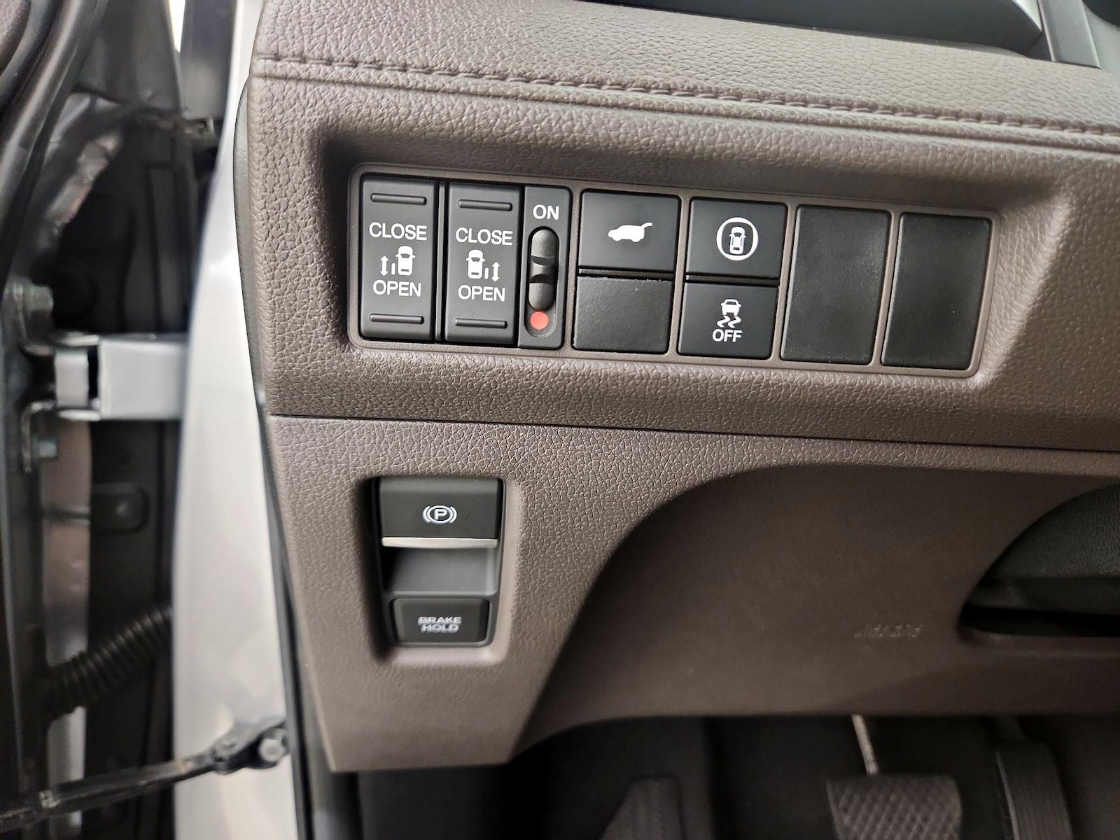 2024 Honda Odyssey EX-L - Photo 14