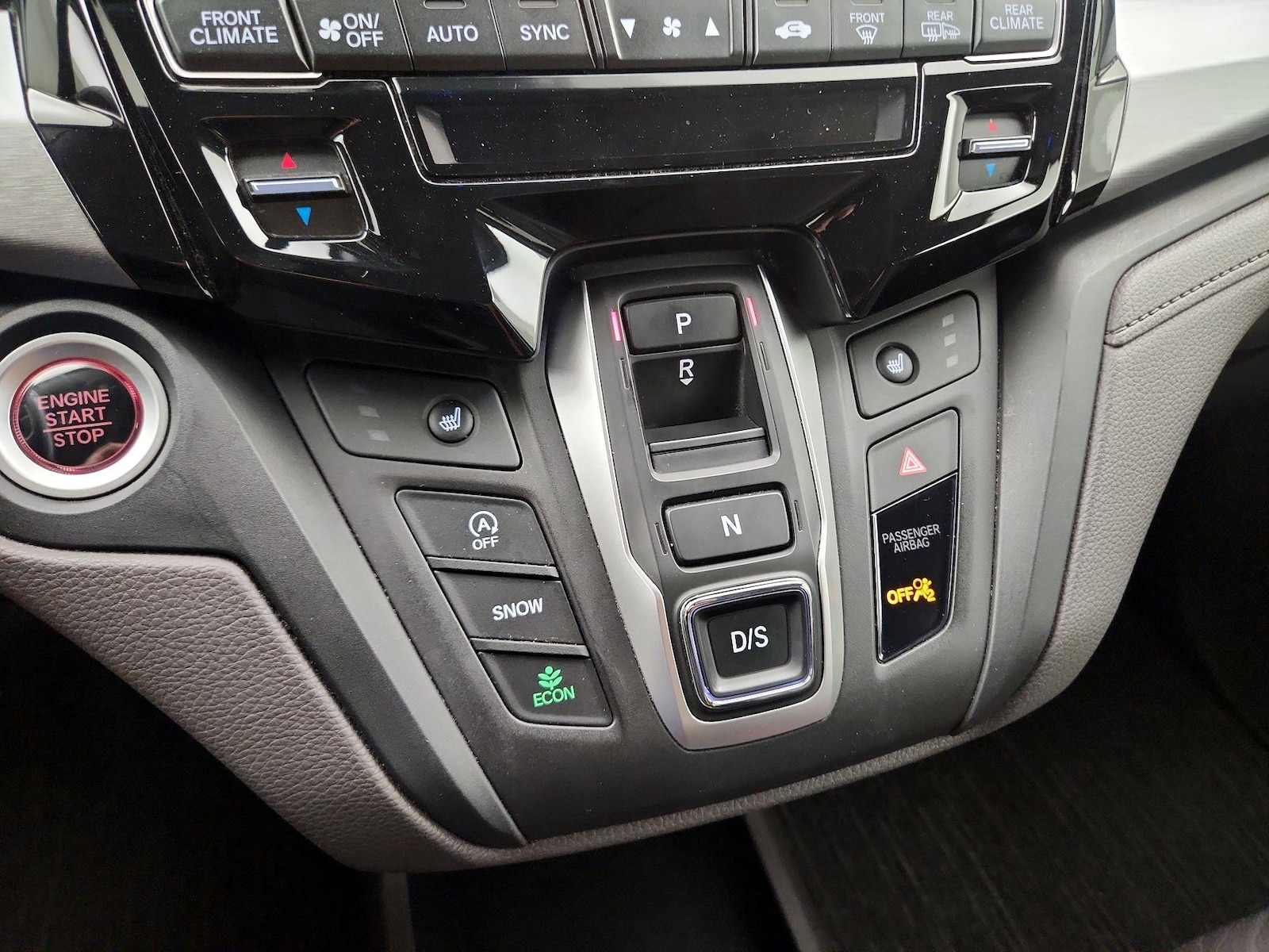 2024 Honda Odyssey EX-L - Photo 18