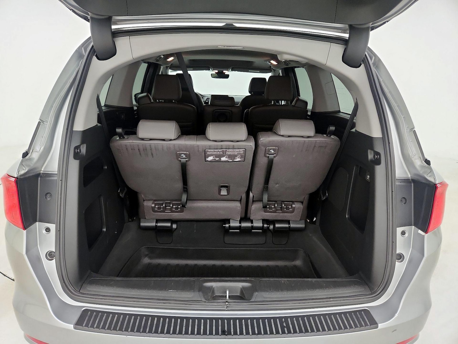 2024 Honda Odyssey EX-L - Photo 23