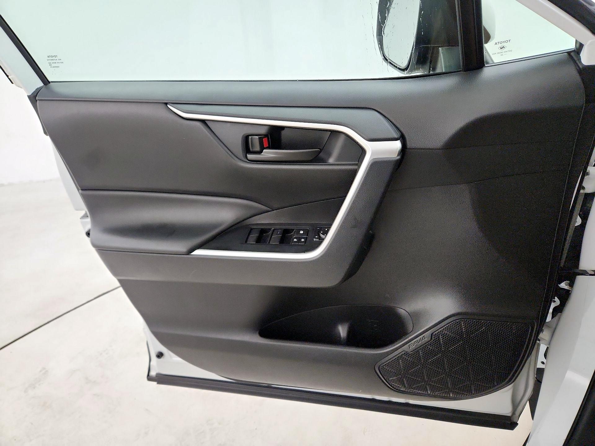 Thumbnail: 2024 Toyota RAV4 - 12