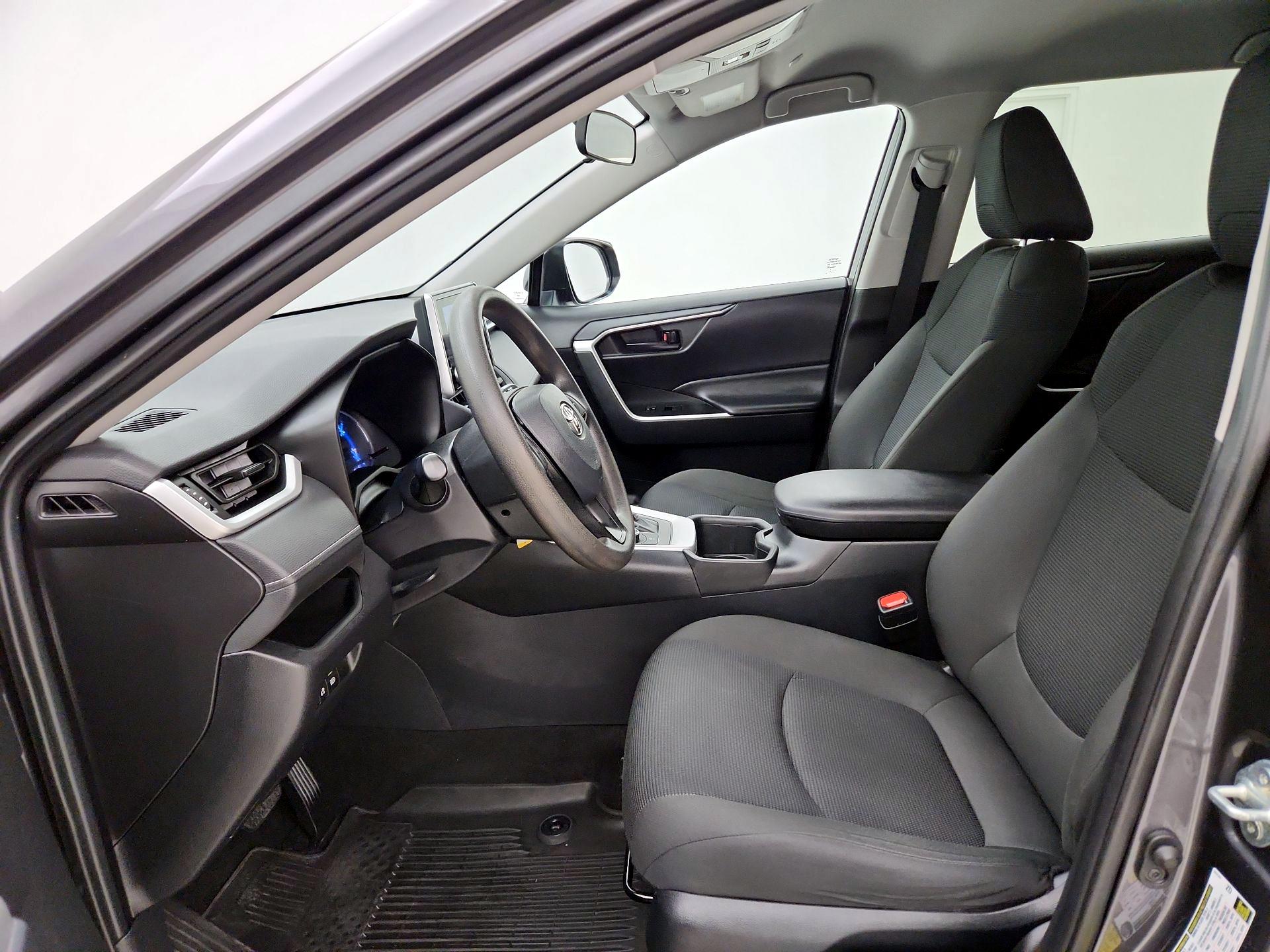 Thumbnail: 2024 Toyota RAV4 - 11