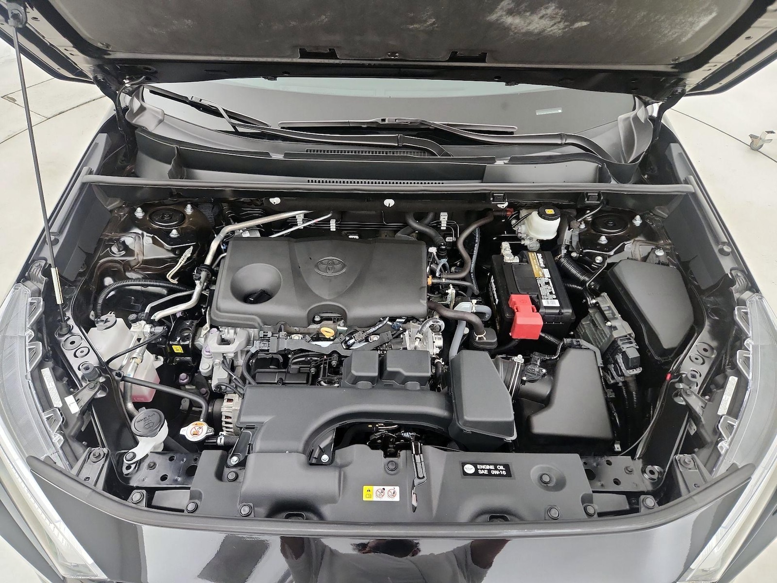 2023 Toyota RAV4 LE - Photo 22