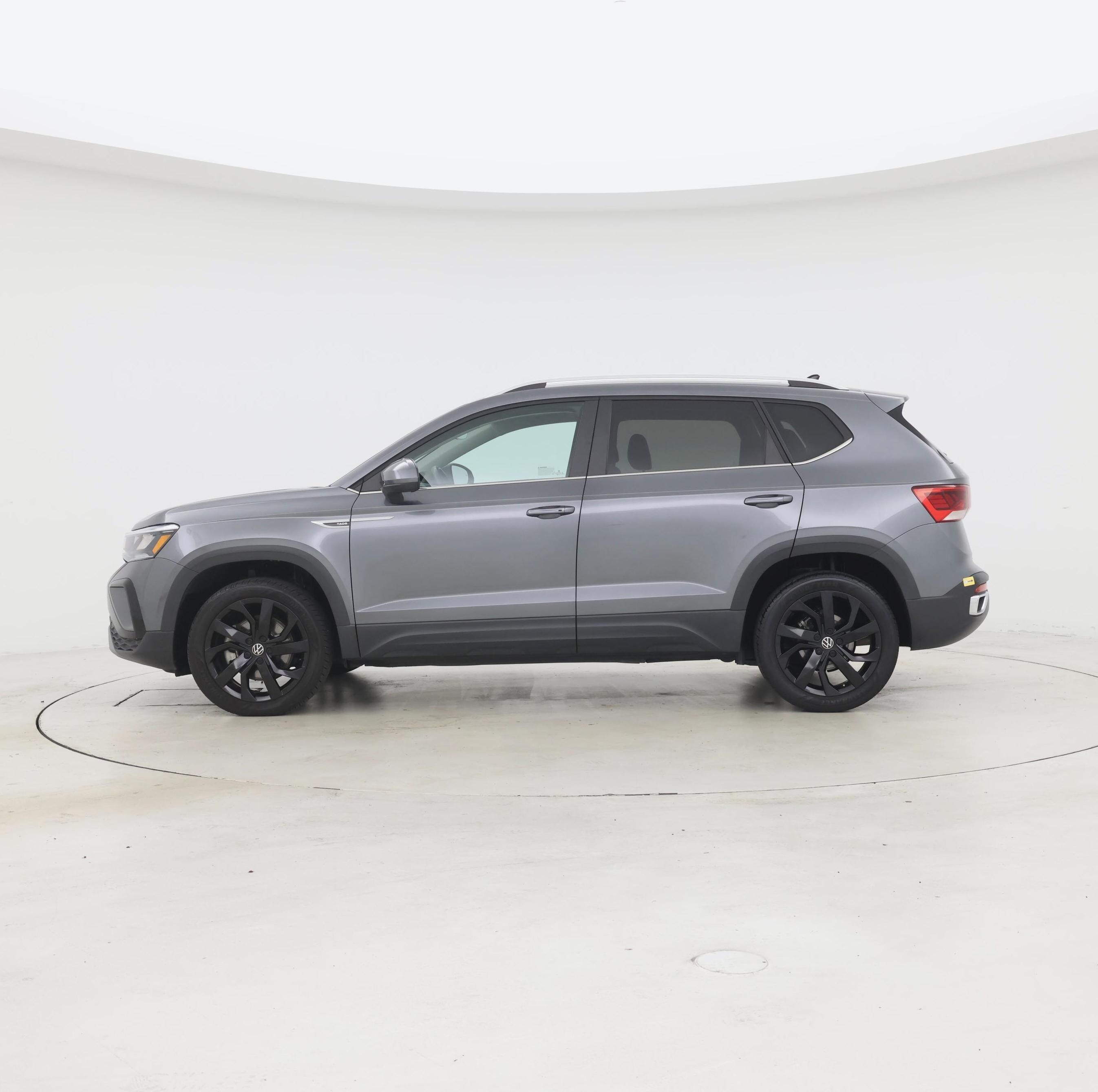 Thumbnail: 2022 Volkswagen Taos - 3