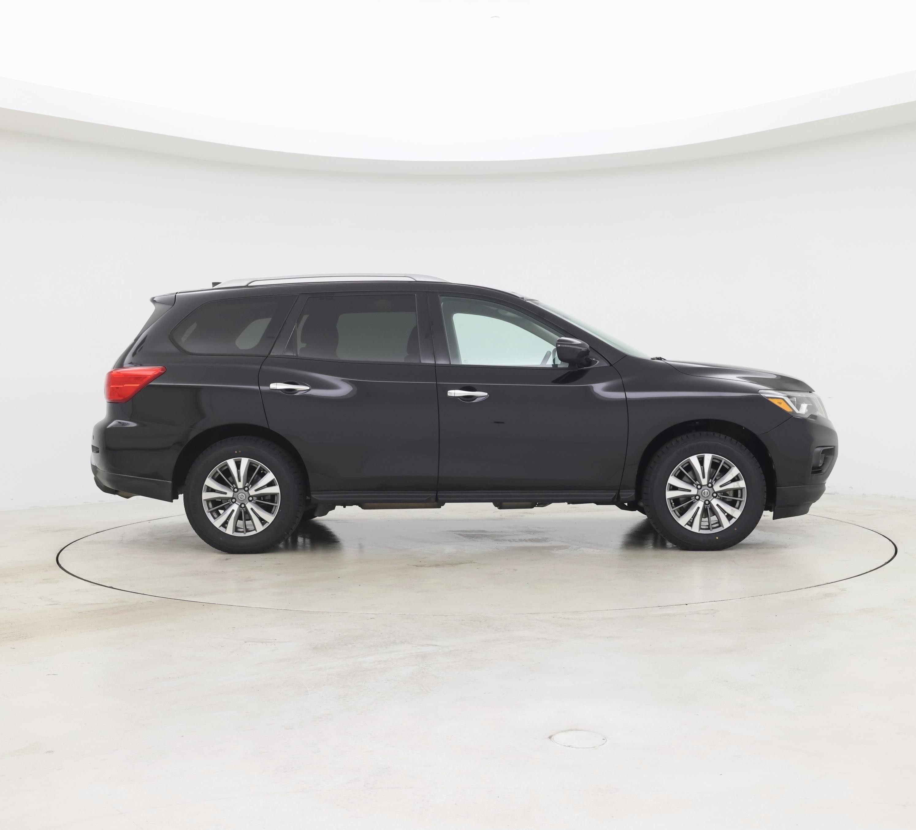 Thumbnail: 2020 Nissan Pathfinder - 7