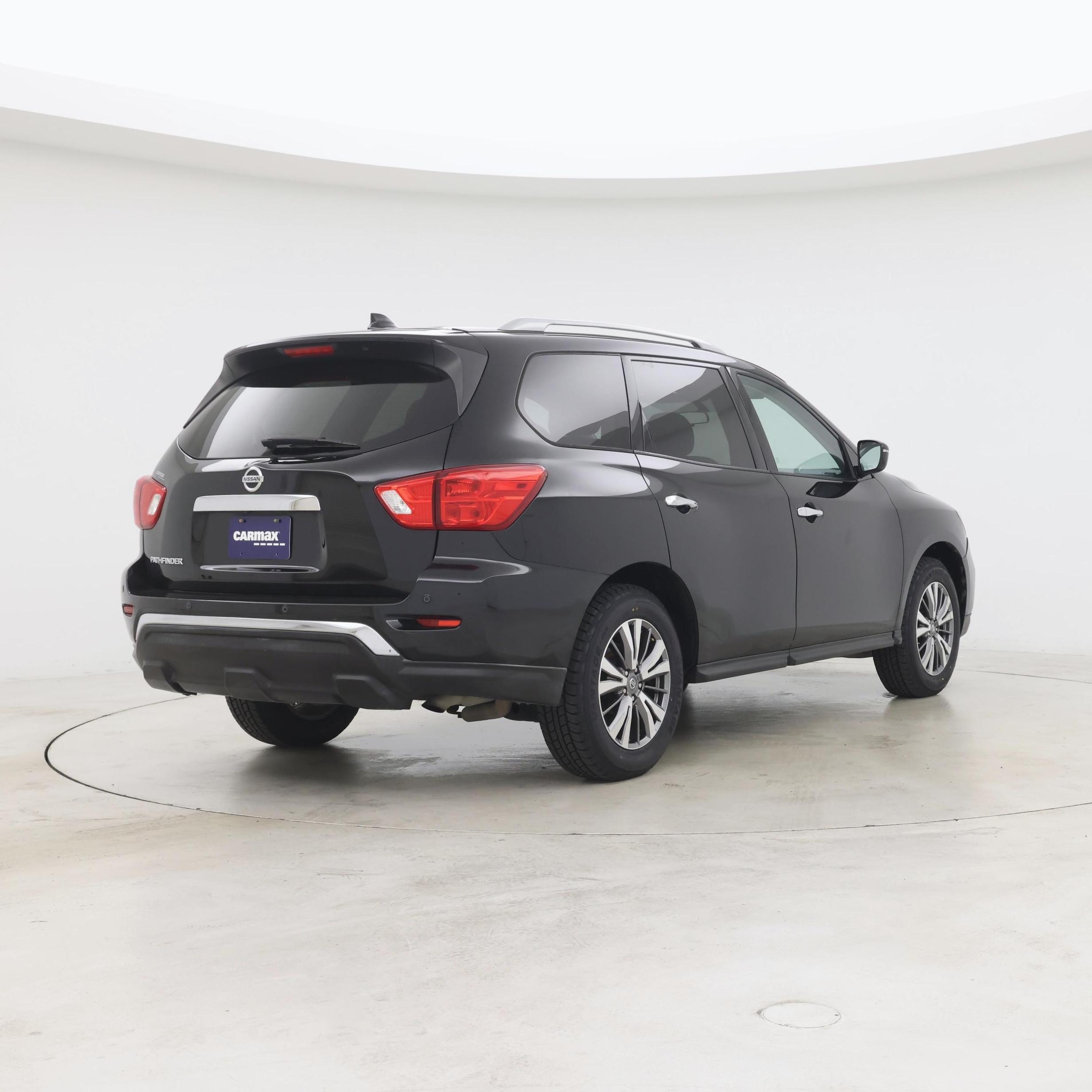Thumbnail: 2020 Nissan Pathfinder - 8