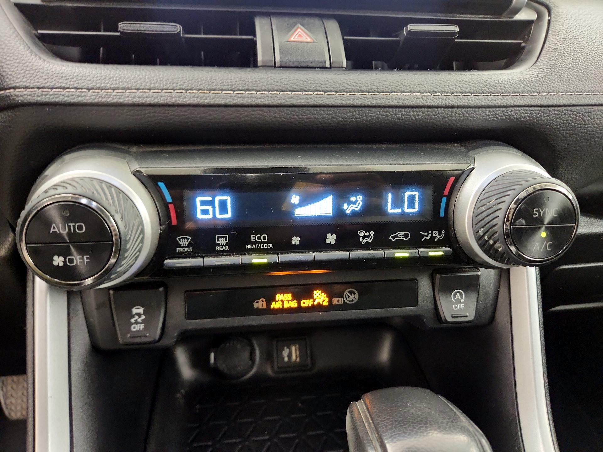 Thumbnail: 2024 Toyota RAV4 - 16