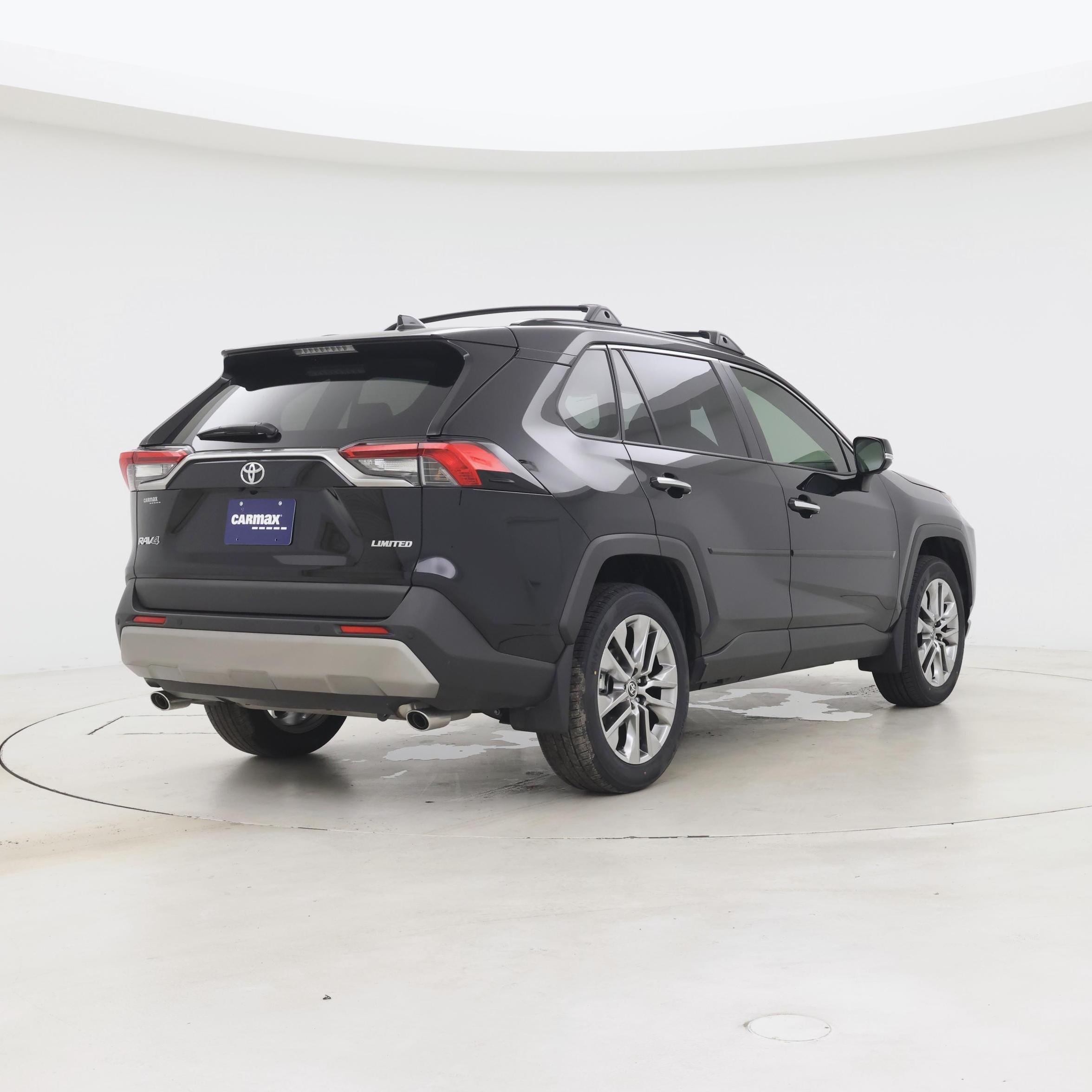 Thumbnail: 2025 Toyota RAV4 - 8