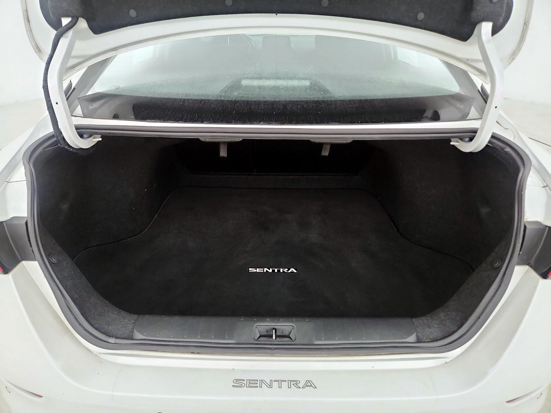 Thumbnail: 2023 Nissan Sentra - 20