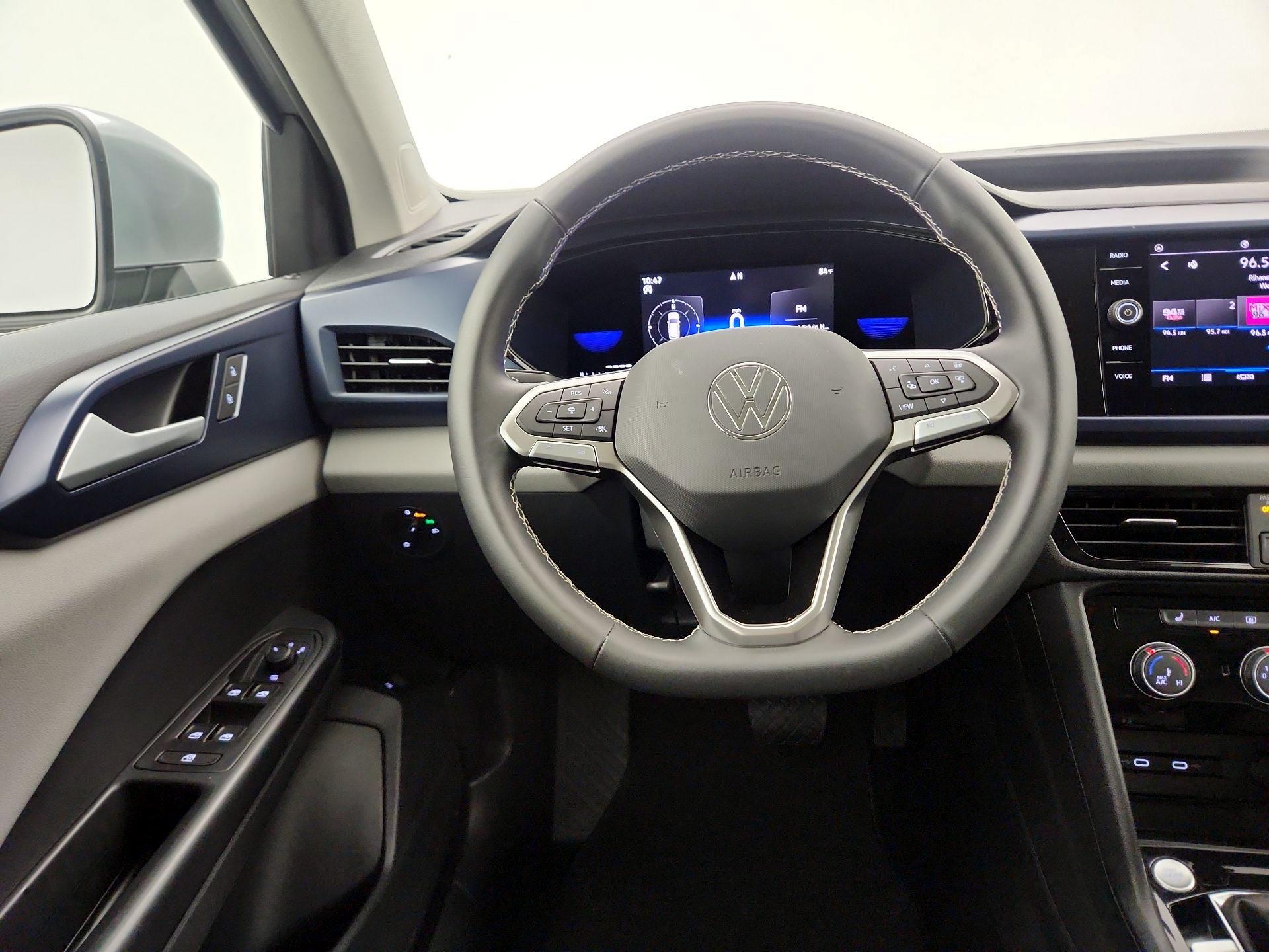 Thumbnail: 2023 Volkswagen Taos - 10