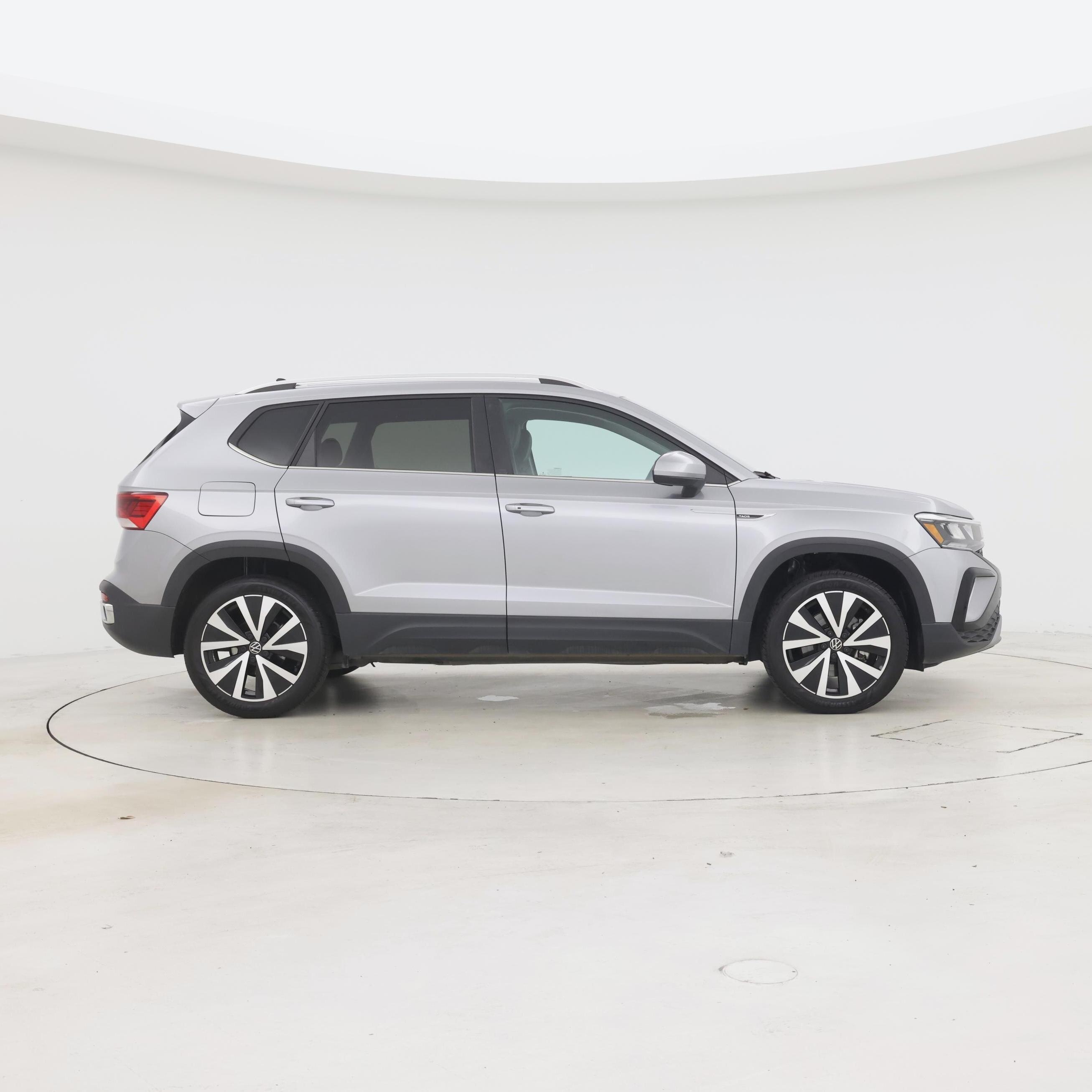 Thumbnail: 2023 Volkswagen Taos - 7