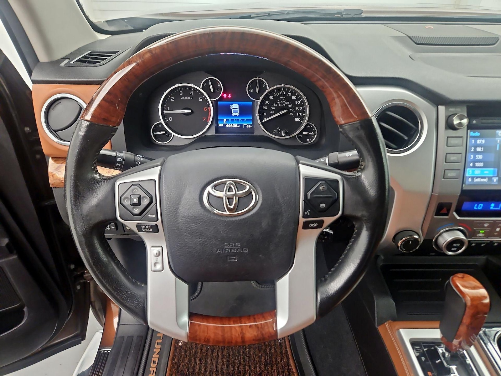 2016 Toyota Tundra 1794 Edition - Photo 11