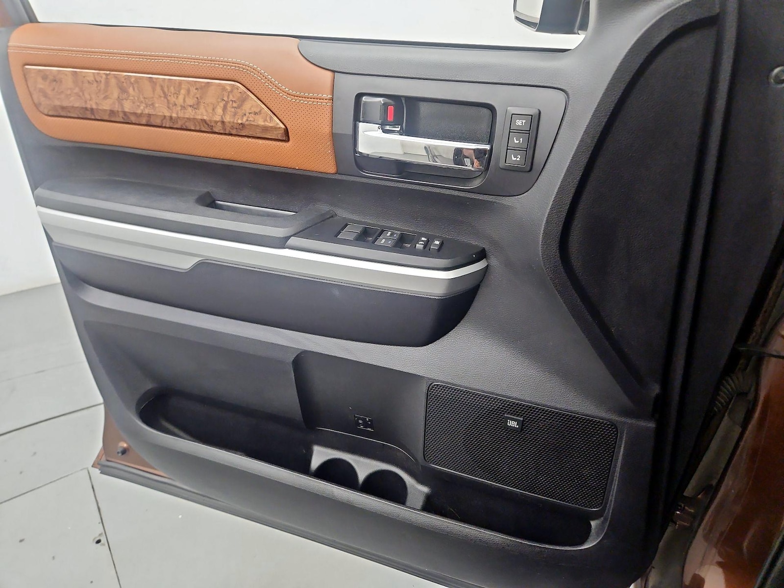 2016 Toyota Tundra 1794 Edition - Photo 13