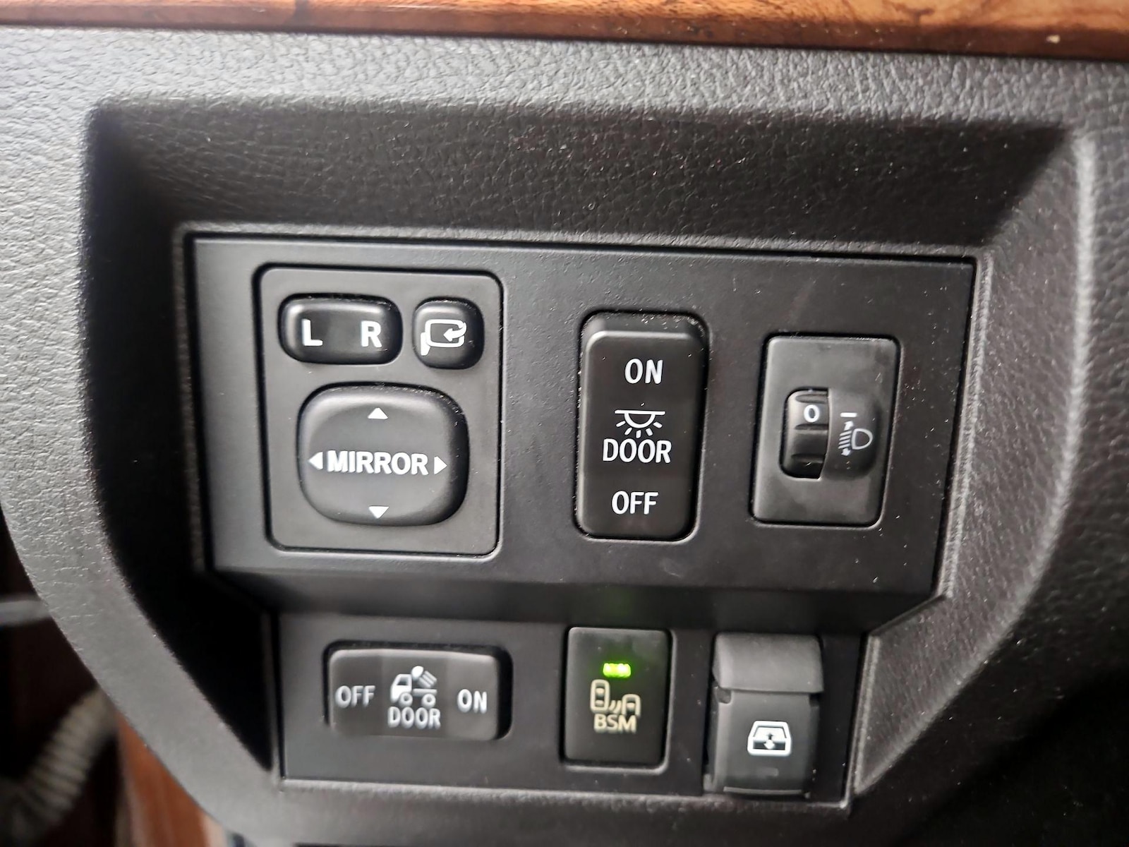 2016 Toyota Tundra 1794 Edition - Photo 14