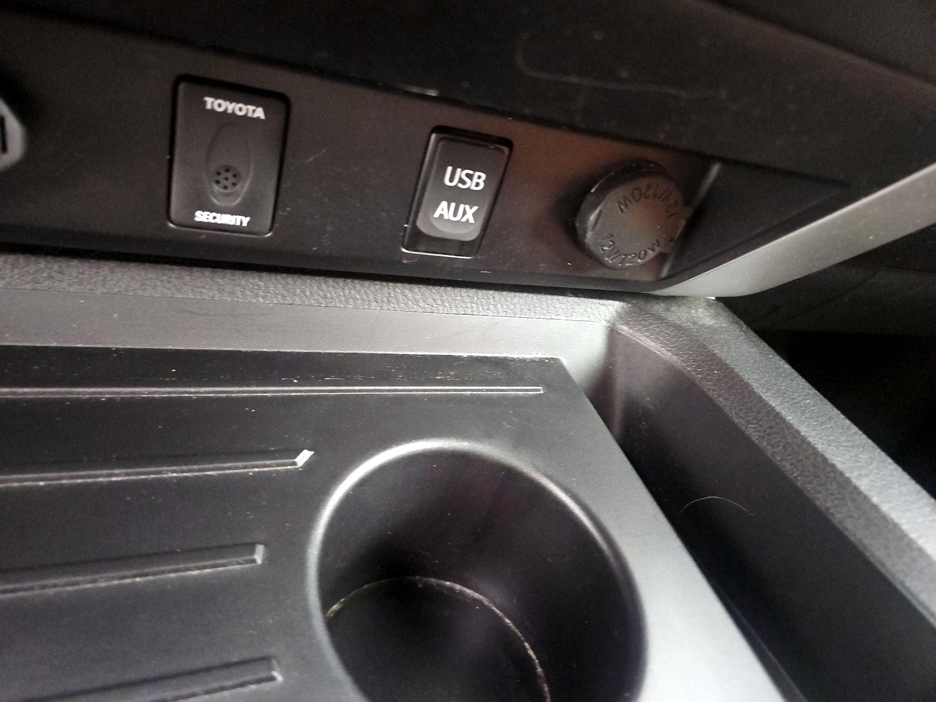 Thumbnail: 2016 Toyota Tundra - 18