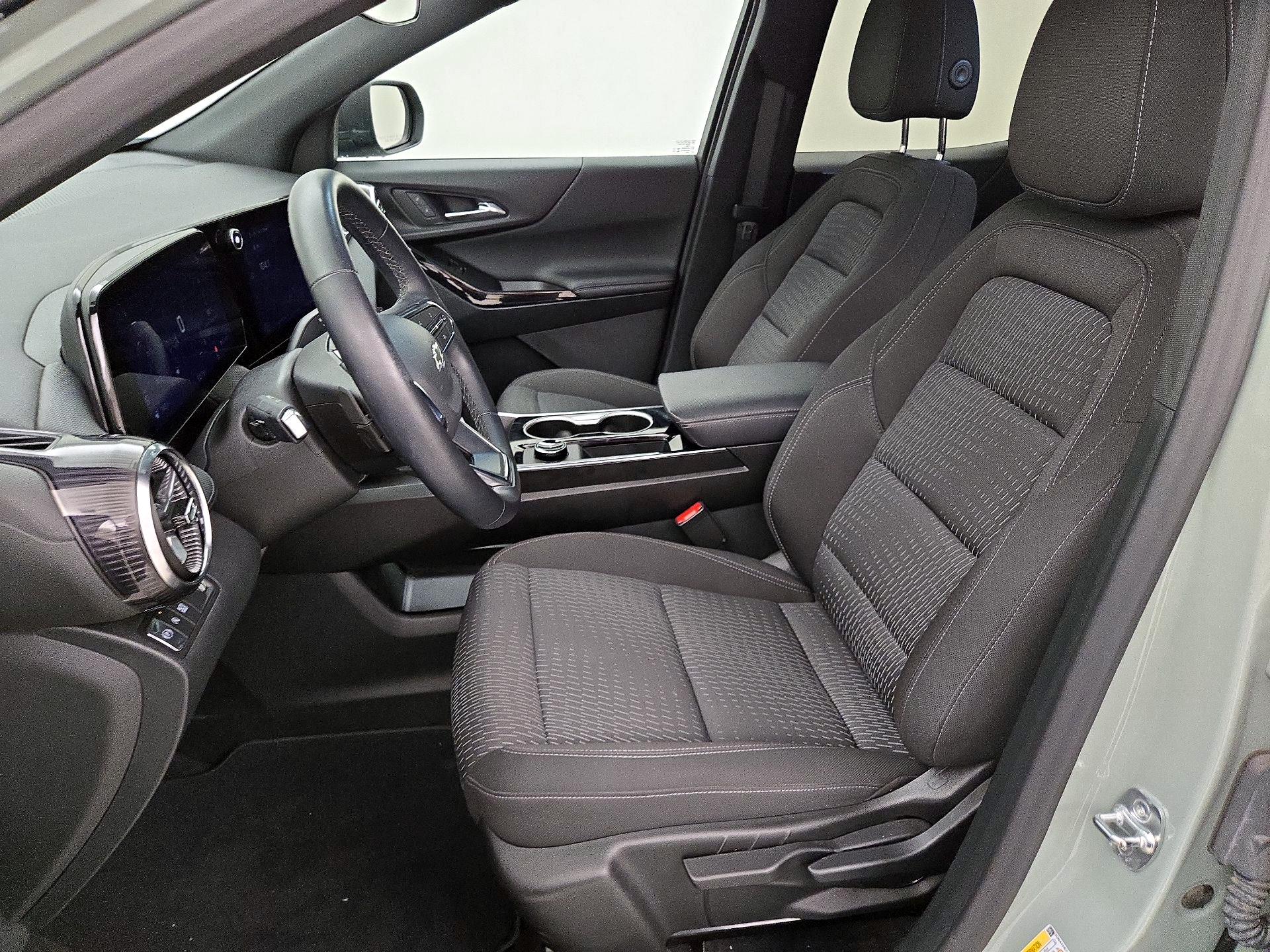 Thumbnail: 2026 Chevrolet Equinox - 11