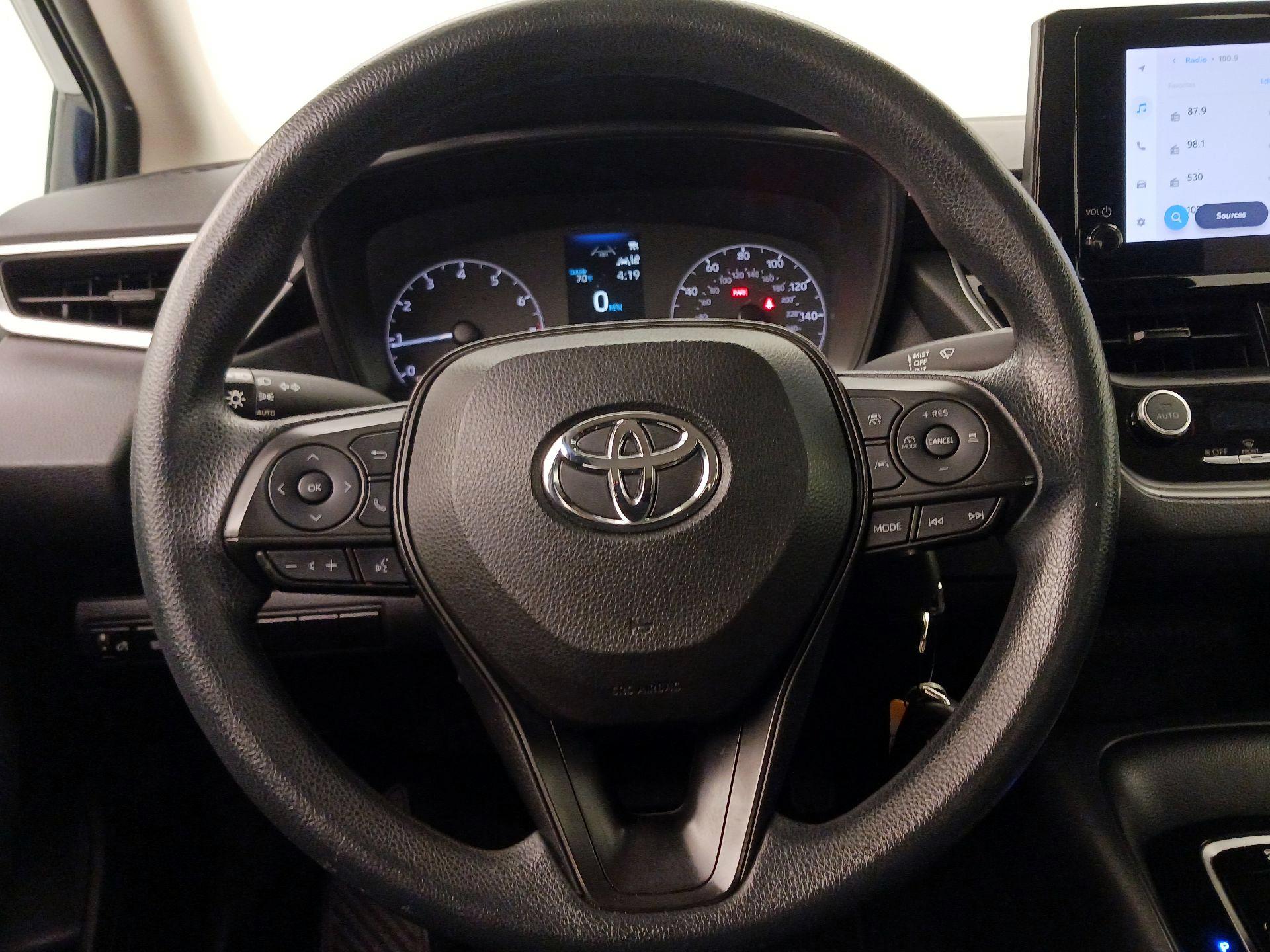 Thumbnail: 2023 Toyota Corolla - 10