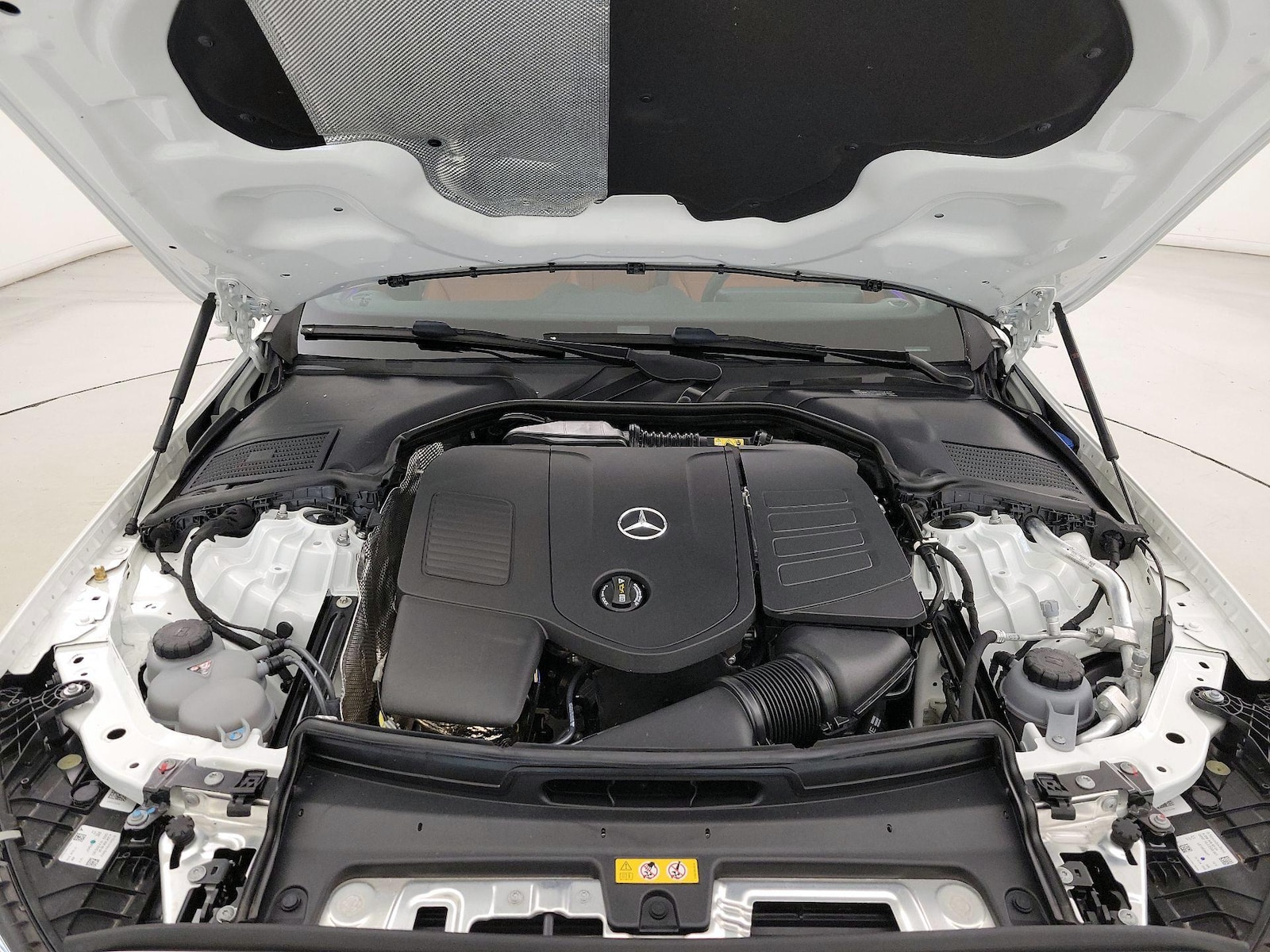 2025 Mercedes-Benz C-Class Sedan C 300 - Photo 22