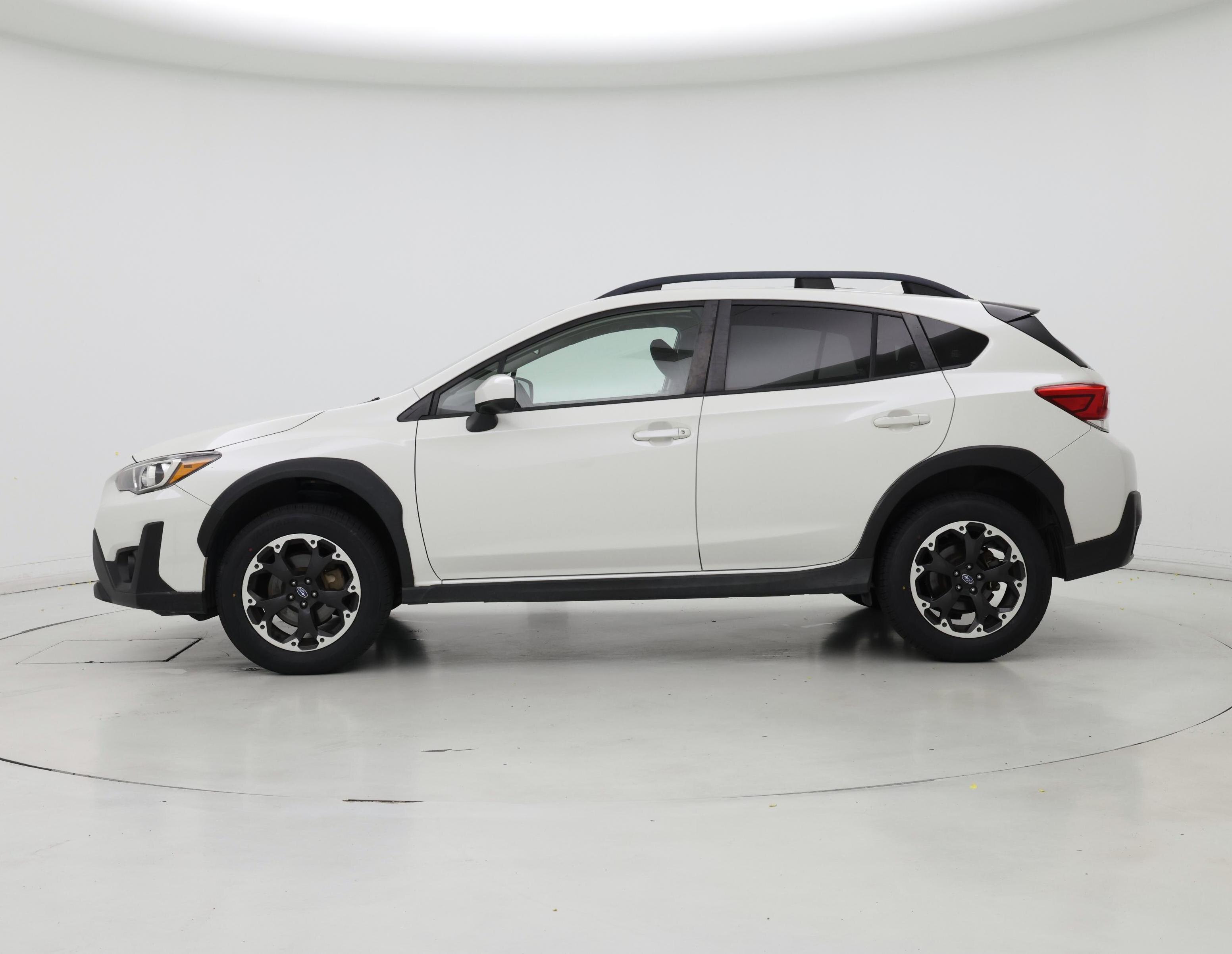 Thumbnail: 2022 Subaru Crosstrek - 3