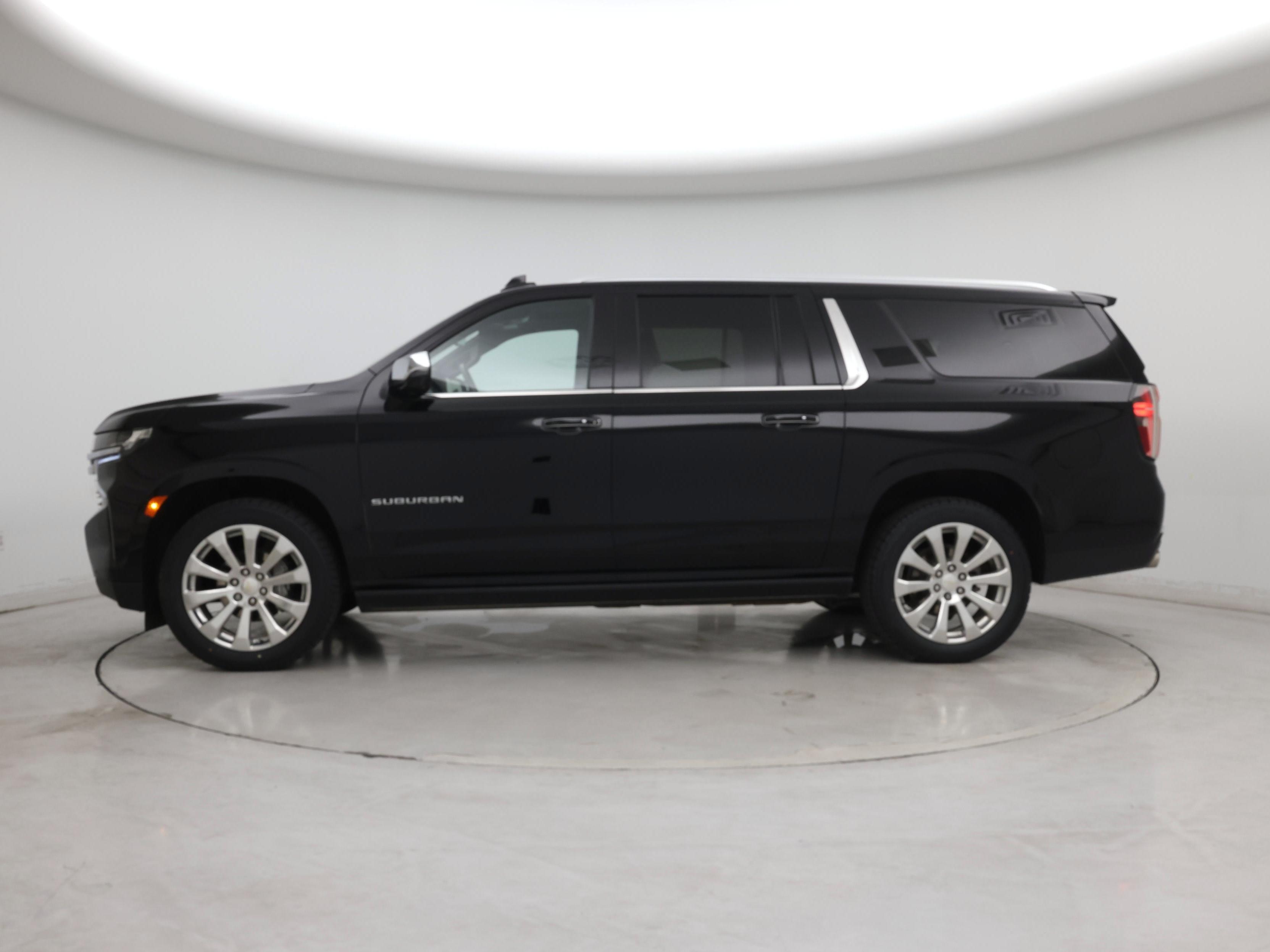 Thumbnail: 2021 Chevrolet Suburban - 3