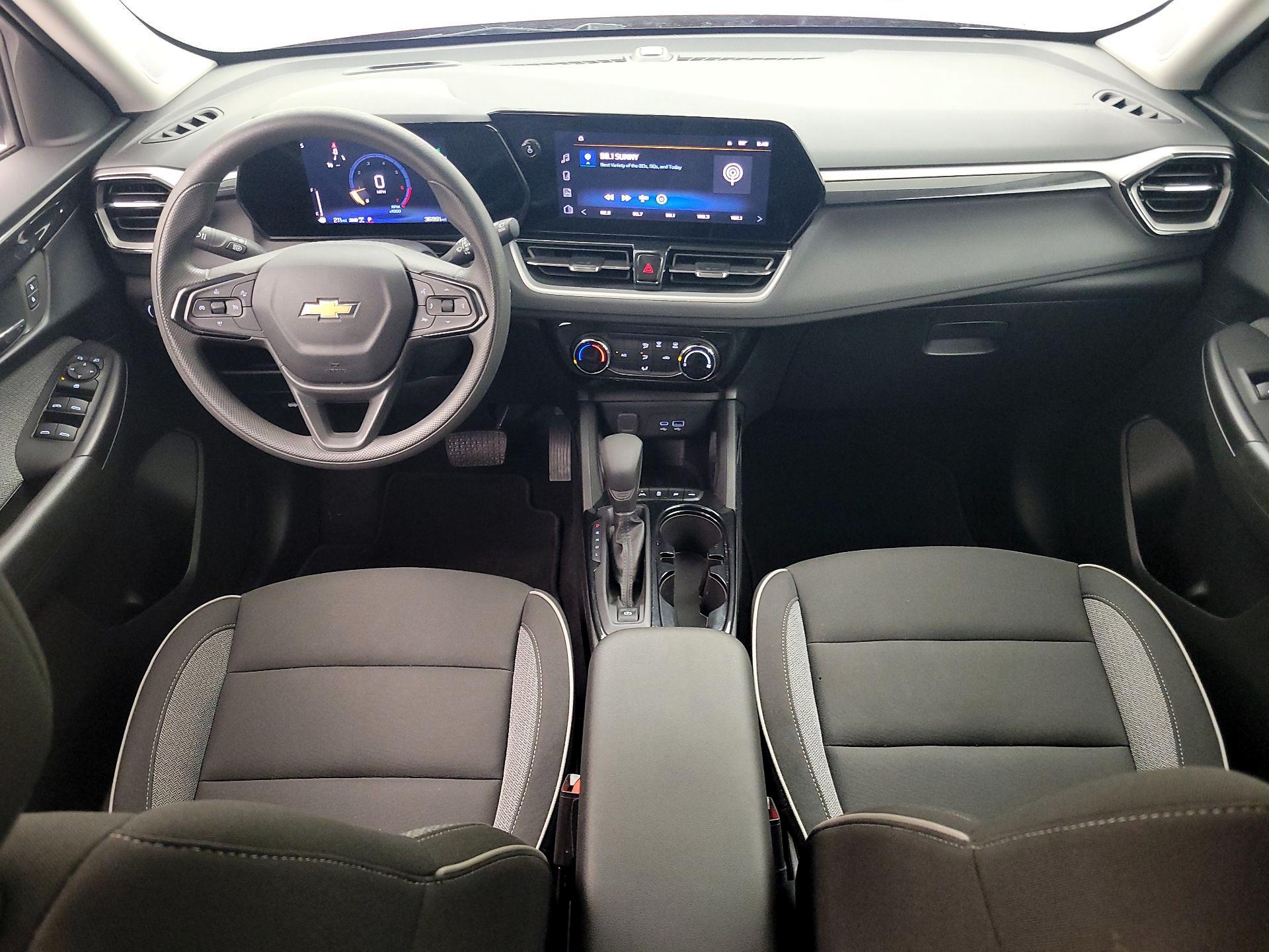 Thumbnail: 2025 Chevrolet TrailBlazer - 9