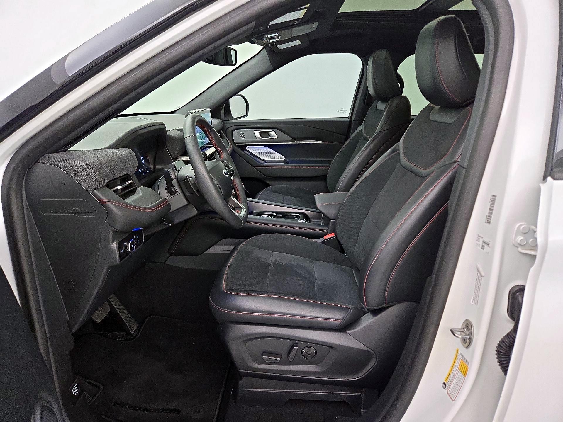 Thumbnail: 2025 Ford Explorer - 11