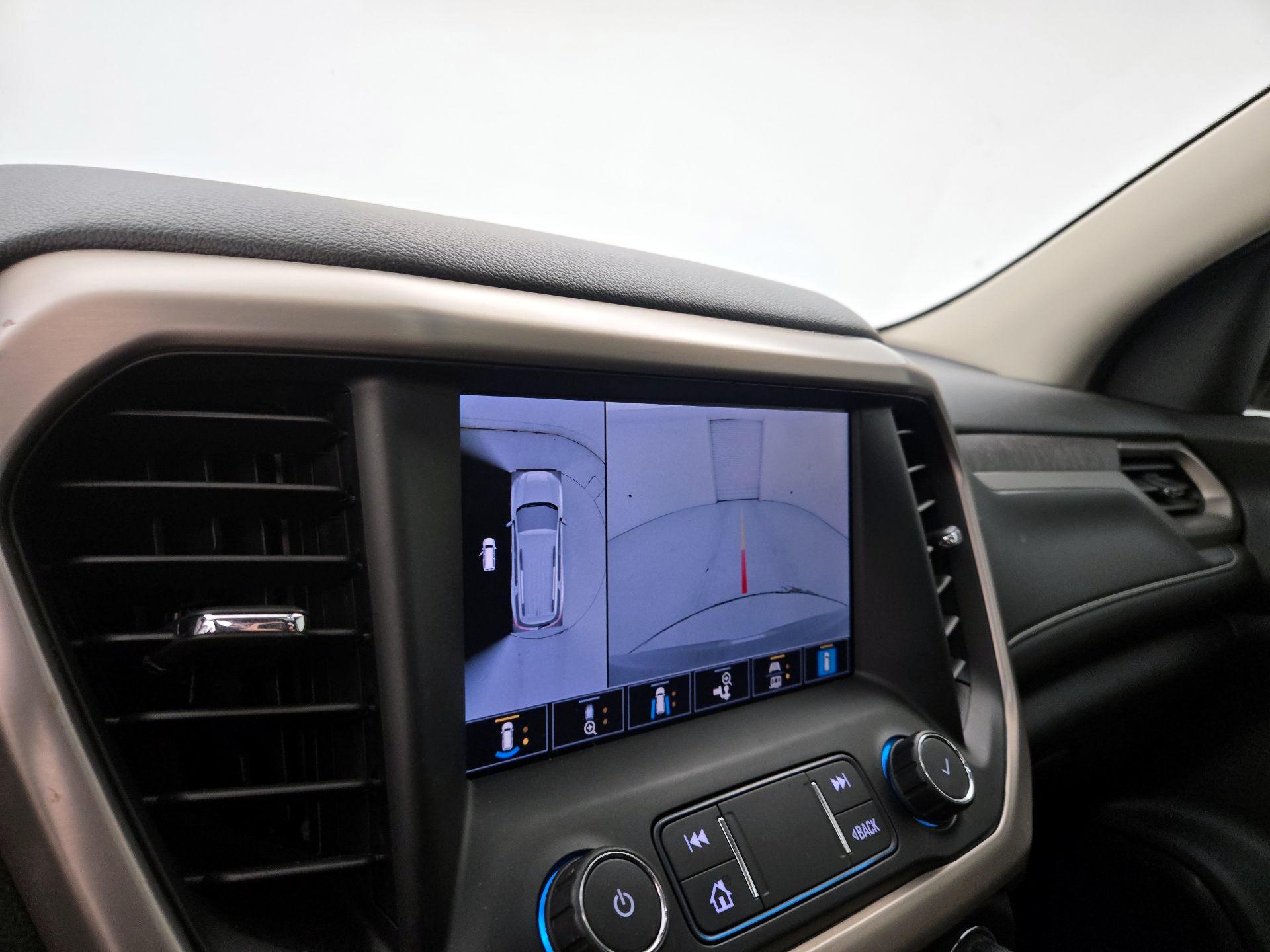 Thumbnail: 2022 GMC Acadia - 15