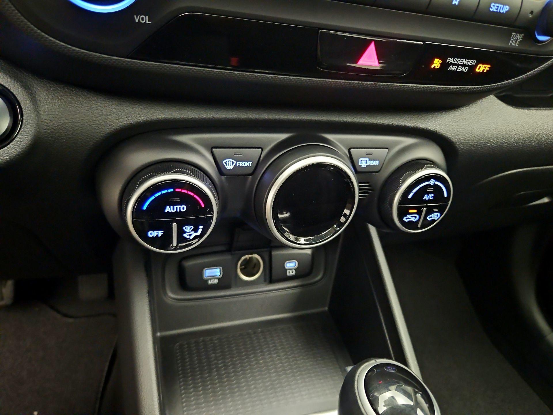 Thumbnail: 2025 Hyundai Venue - 16