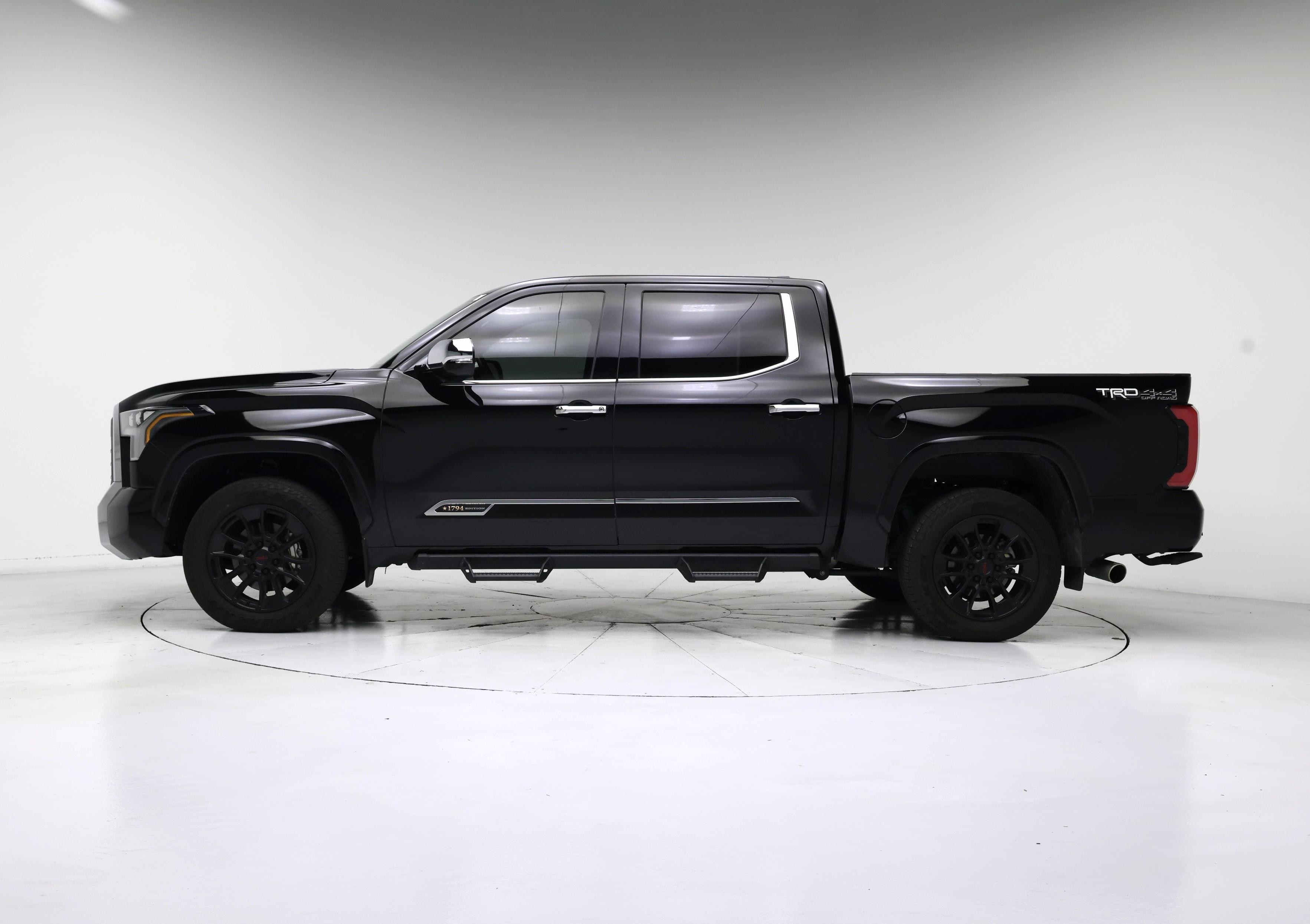 Thumbnail: 2024 Toyota Tundra - 3