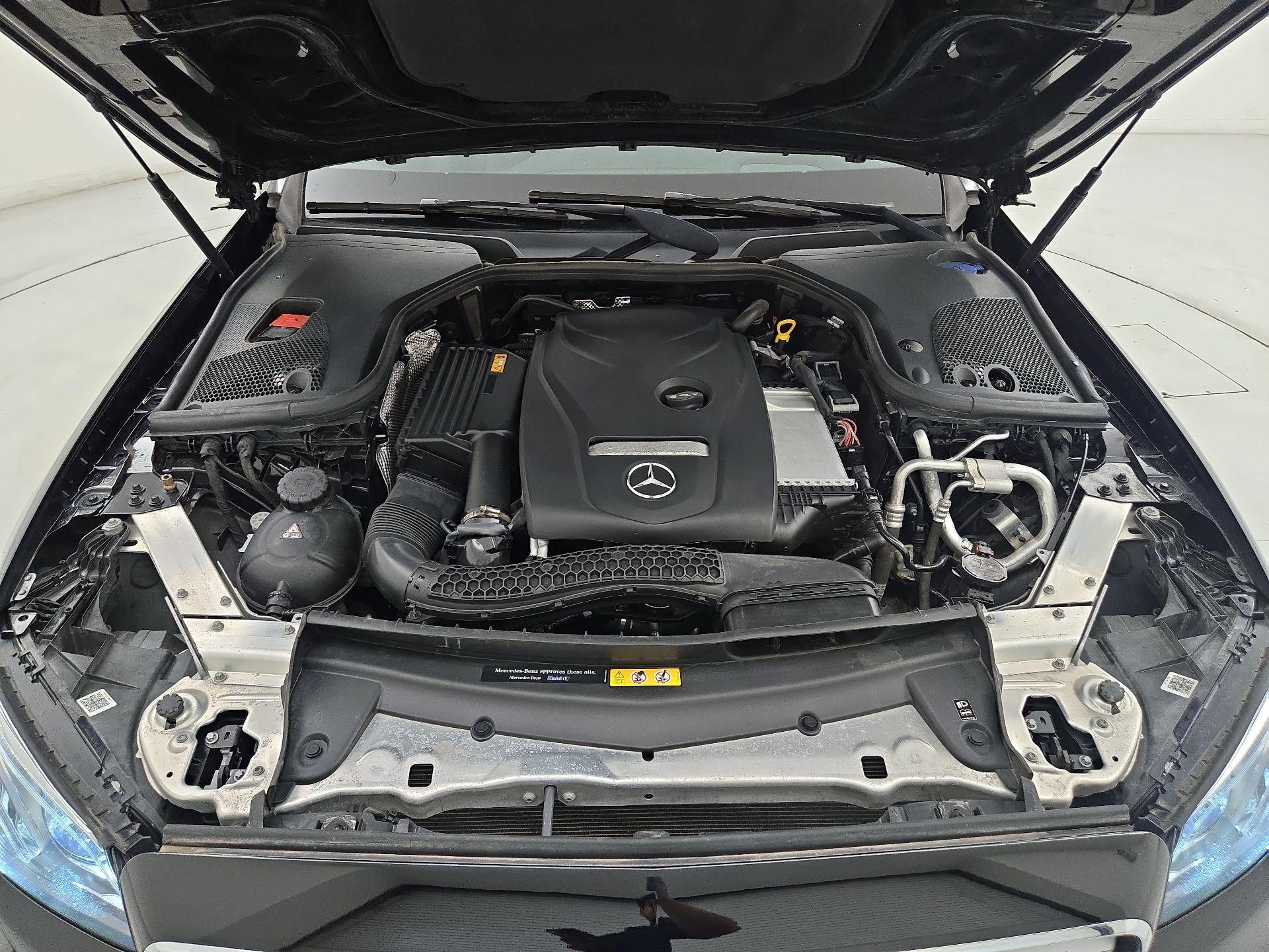 Thumbnail: 2017 Mercedes-Benz E-Class - 20