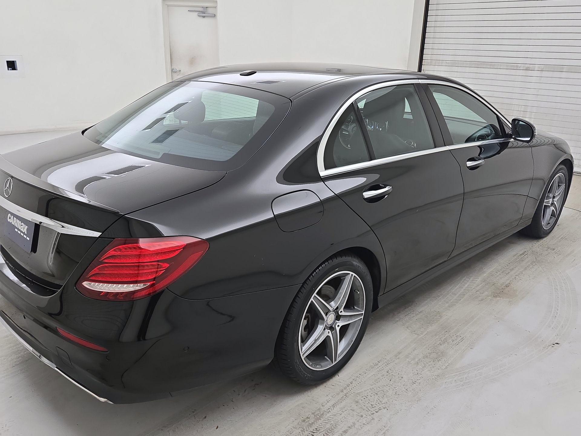 Thumbnail: 2017 Mercedes-Benz E-Class - 5