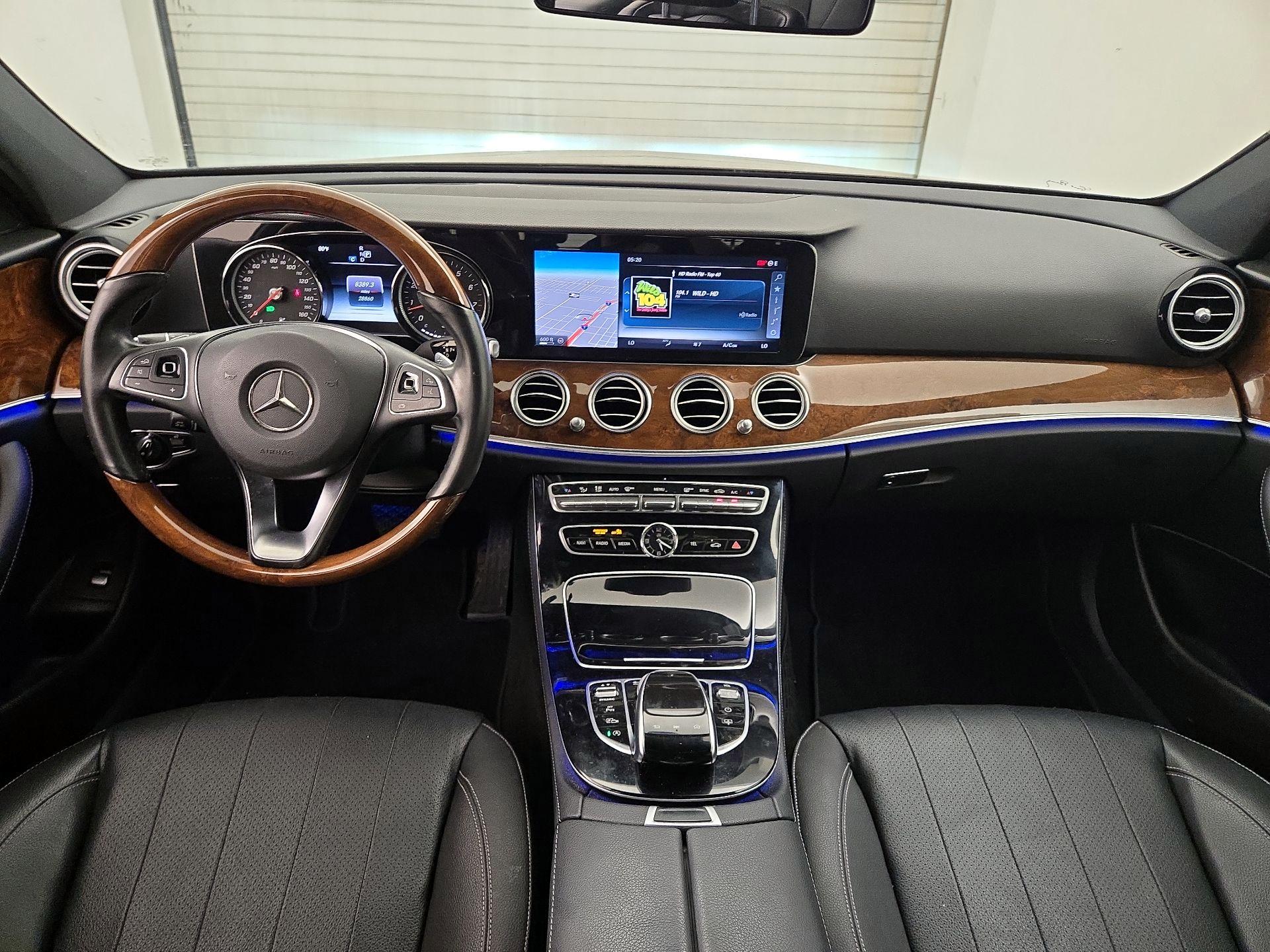 Thumbnail: 2017 Mercedes-Benz E-Class - 8