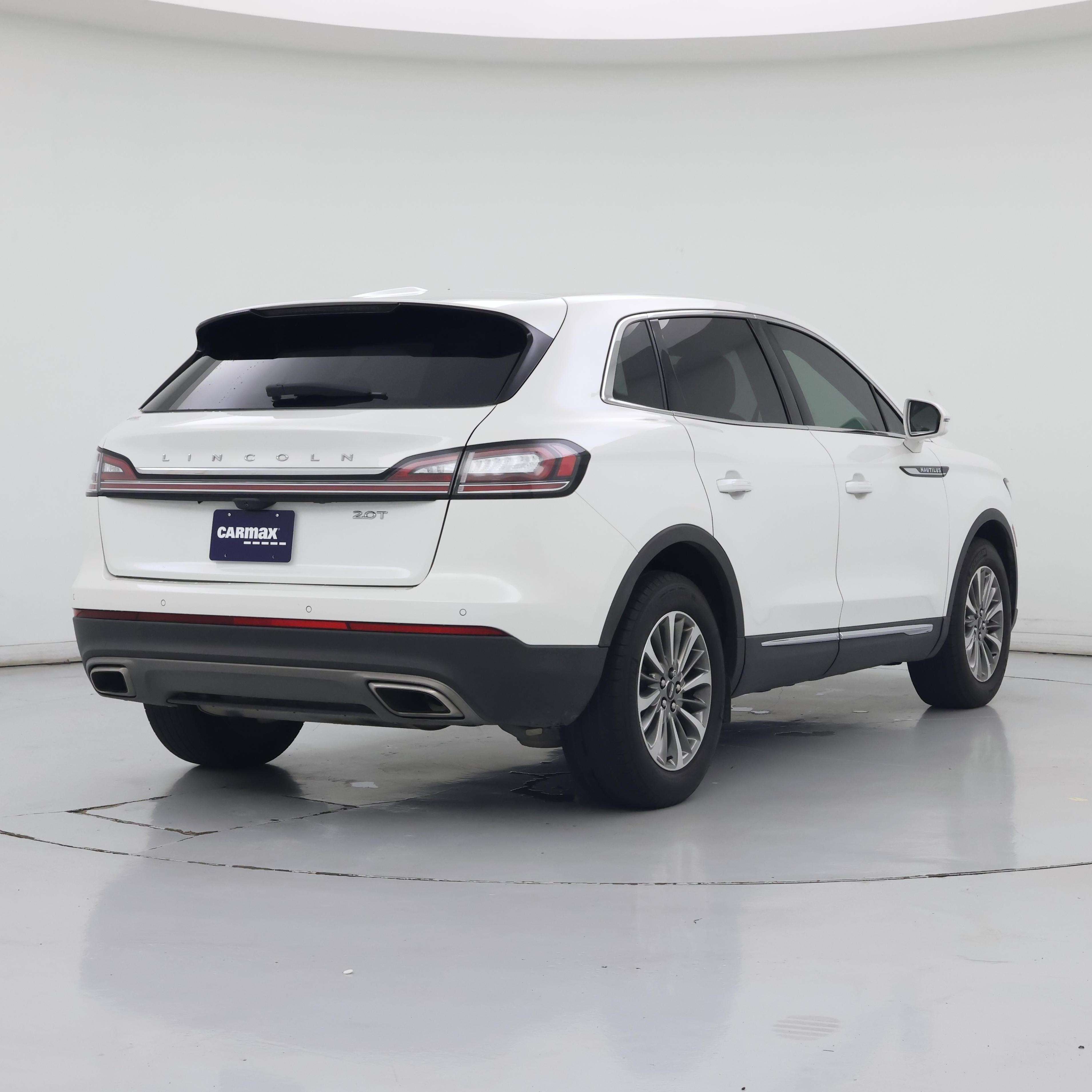 Thumbnail: 2020 Lincoln Nautilus - 8