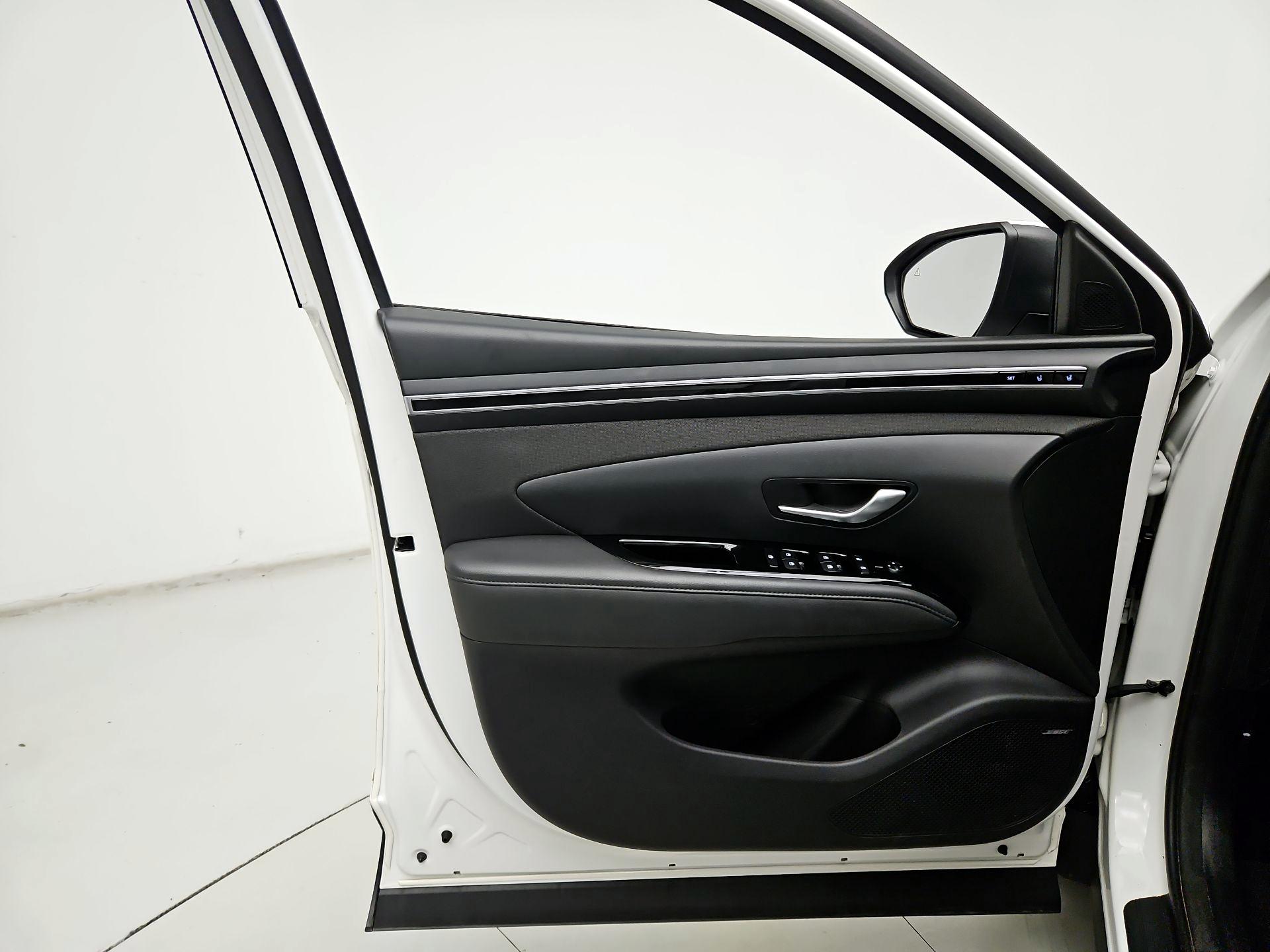 Thumbnail: 2024 Hyundai Tucson - 12