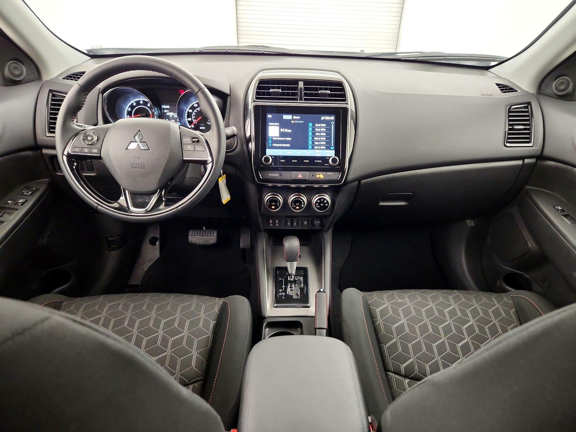 Thumbnail: 2026 Mitsubishi Outlander Sport - 9