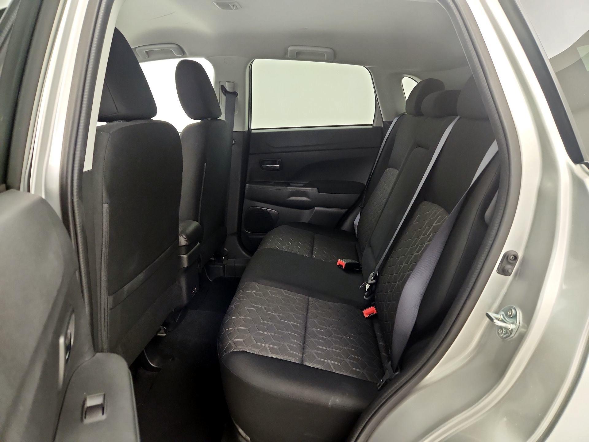 Thumbnail: 2026 Mitsubishi Outlander Sport - 19