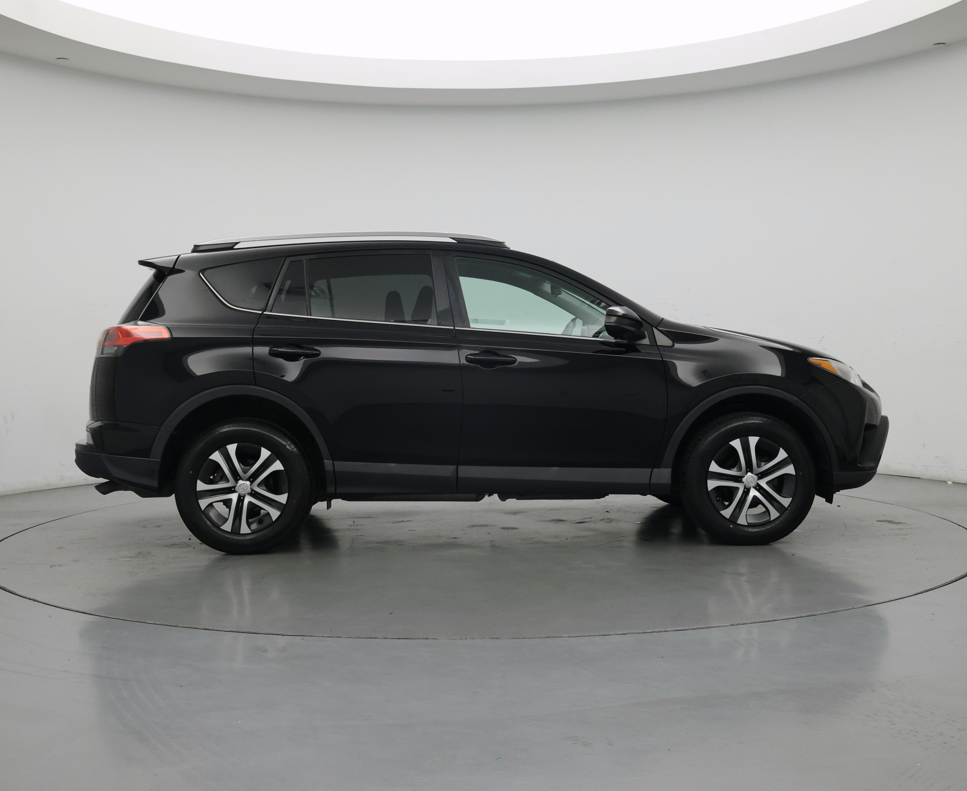 Thumbnail: 2018 Toyota RAV4 - 7