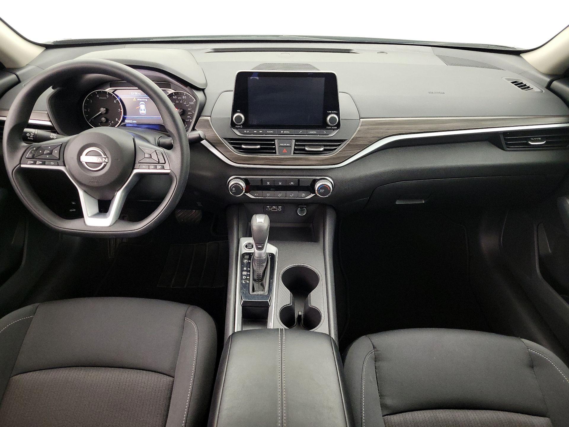 Thumbnail: 2025 Nissan Altima - 9