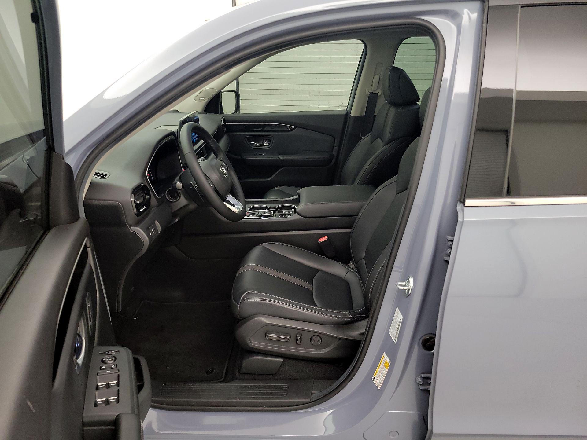 Thumbnail: 2025 Honda Pilot - 11