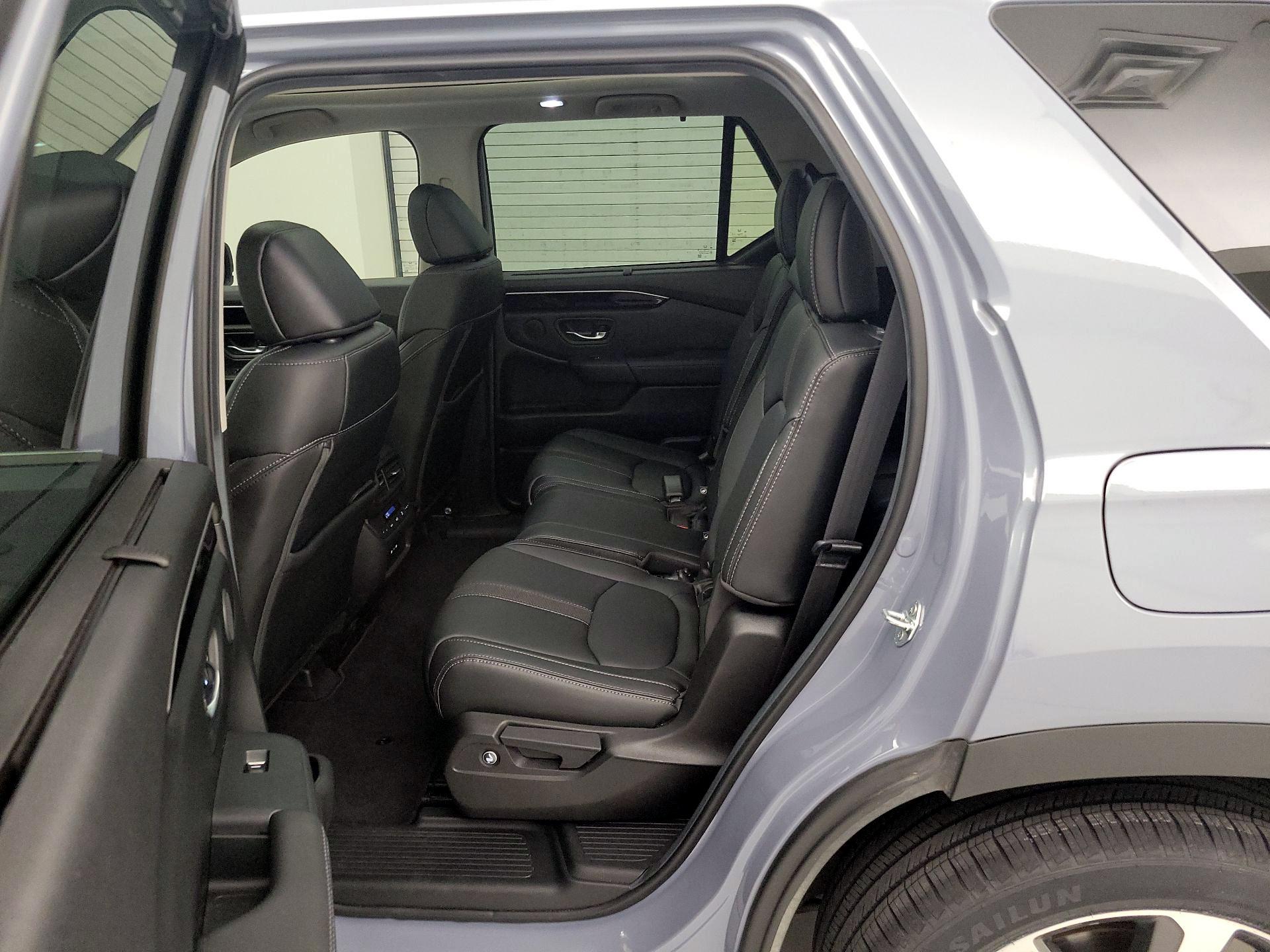 Thumbnail: 2025 Honda Pilot - 20