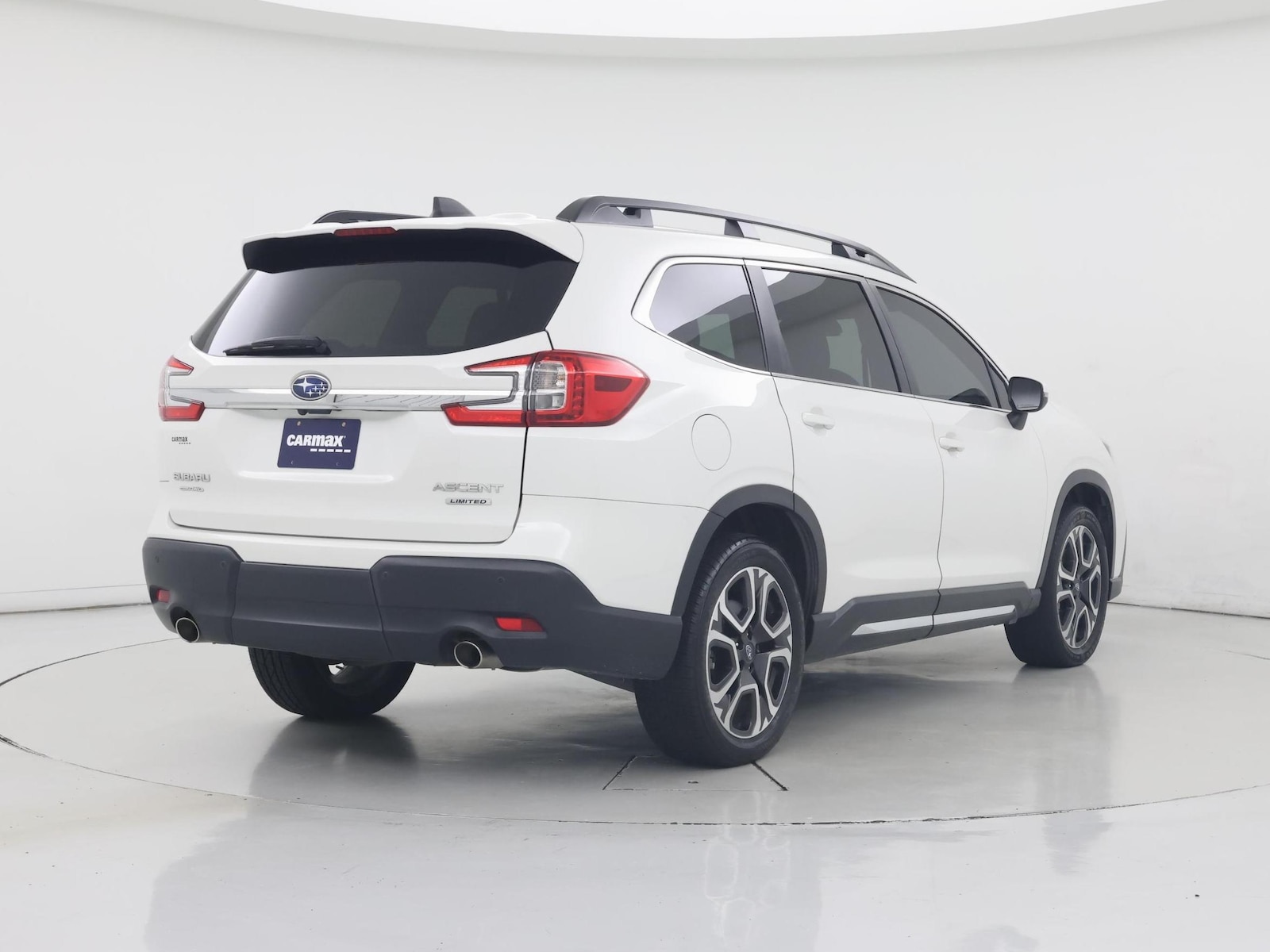 2023 Subaru Ascent Limited - Photo 9