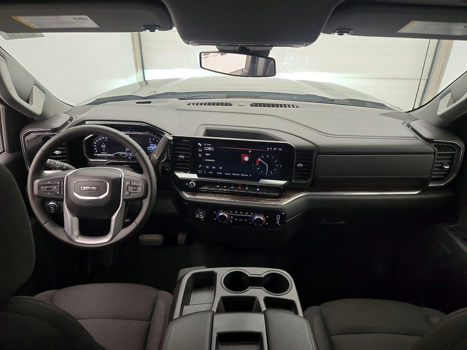 2024 GMC Sierra 1500 Elevation - Photo 10