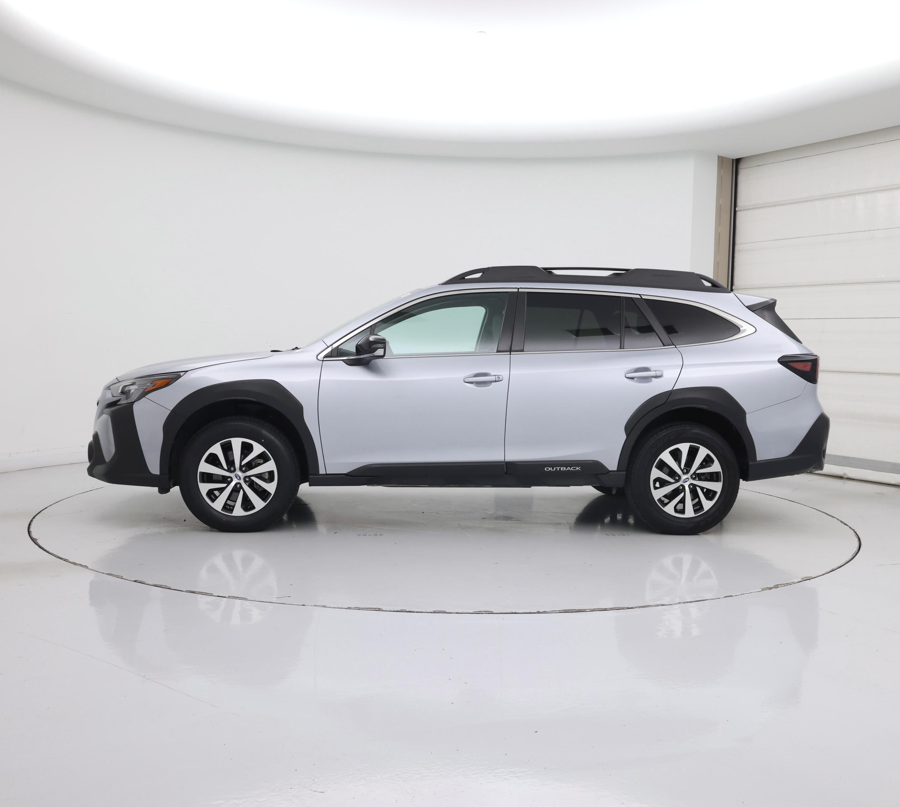 Thumbnail: 2023 Subaru Outback - 3