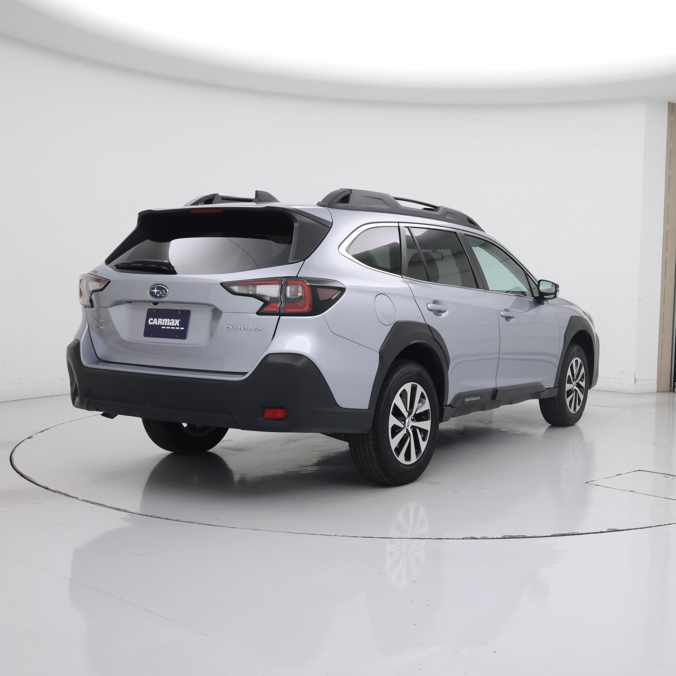 Thumbnail: 2023 Subaru Outback - 8